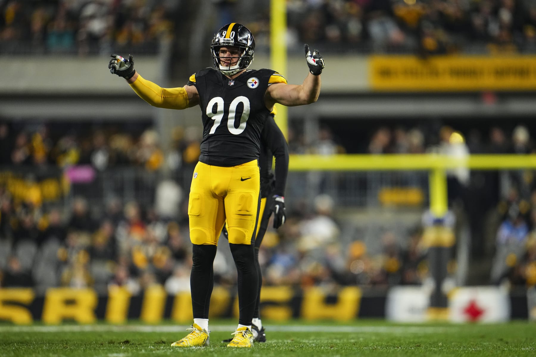 Steelers edge-rusher T.J. Watt Steelers edge-rusher T.J. Watt