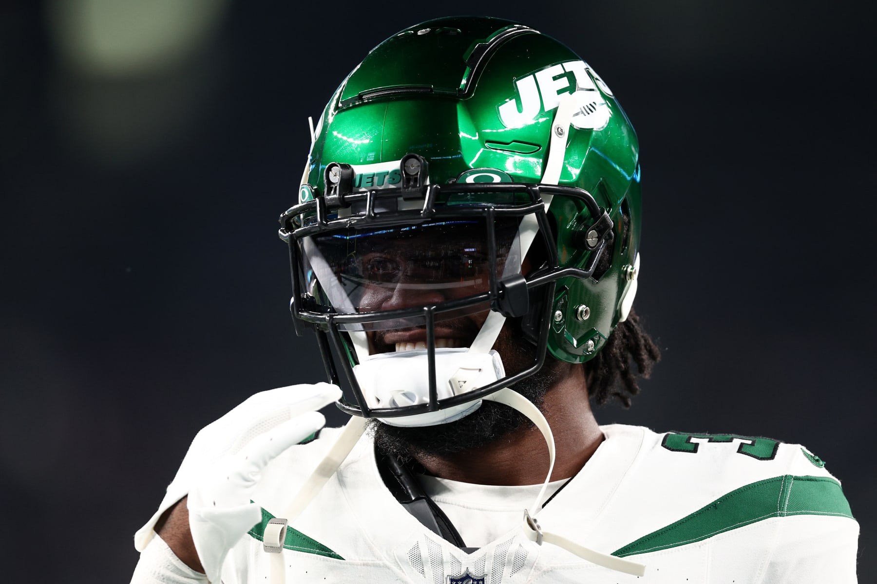 EAST RUTHERFORD, NEW JERSEY - NOVEMBER 06: Michael Carter #32 of the New York Jets warms up before the game against the Los Angeles Chargers at MetLife Stadium on November 06, 2023 in East Rutherford, New Jersey. (Photo by Elsa/Getty Images)