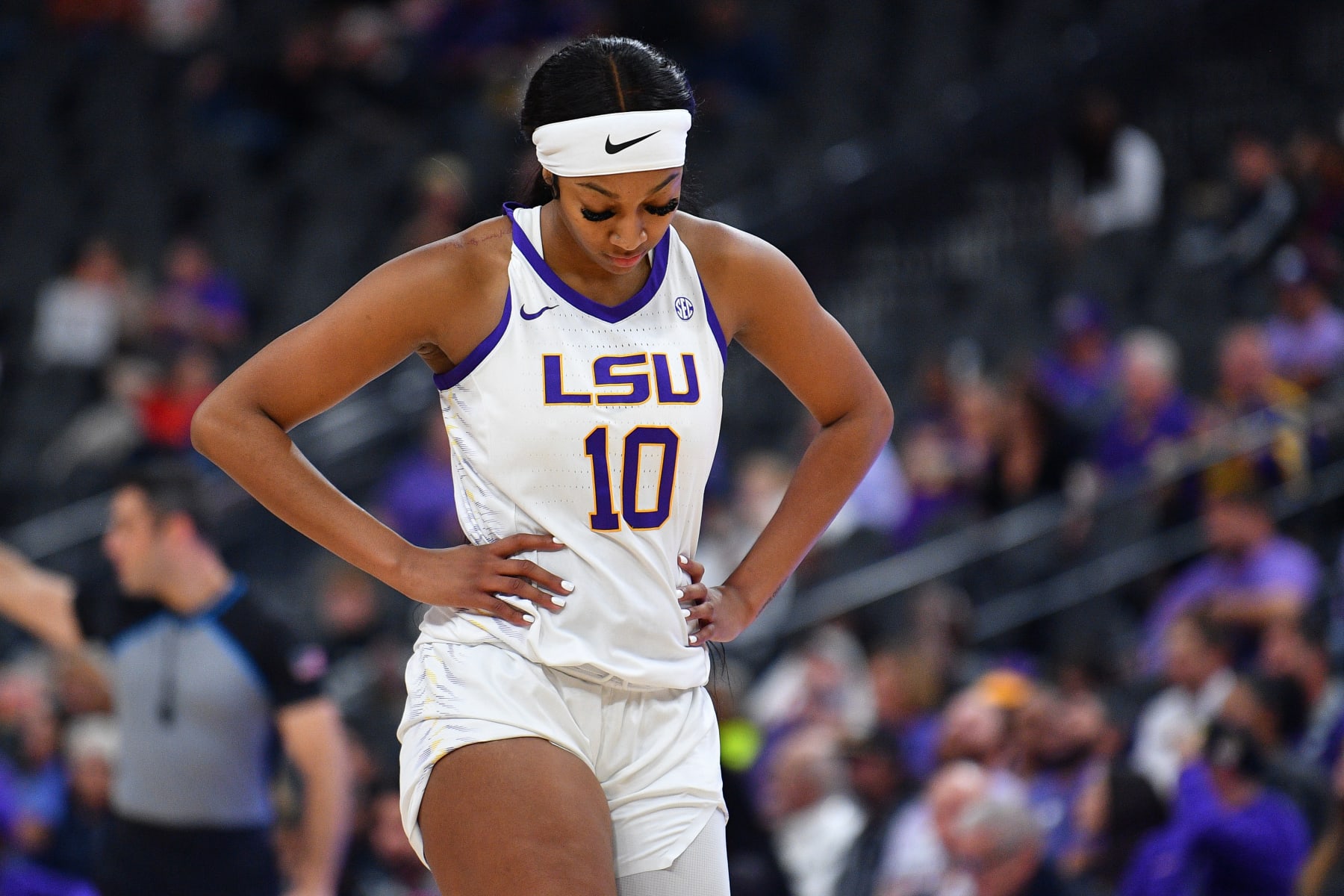 LAS VEGAS, NV - NOVEMBER 06: LSU Tigers forward Angel Reese (10) looks on during the Hall of Fame Series, a women's college basketball game between the LSU Tigers and the Colorado Buffaloes on November 6, 2023 at T-Mobile Arena in Las Vegas, NV. (Photo by Brian Rothmuller/Icon Sportswire via Getty Images)