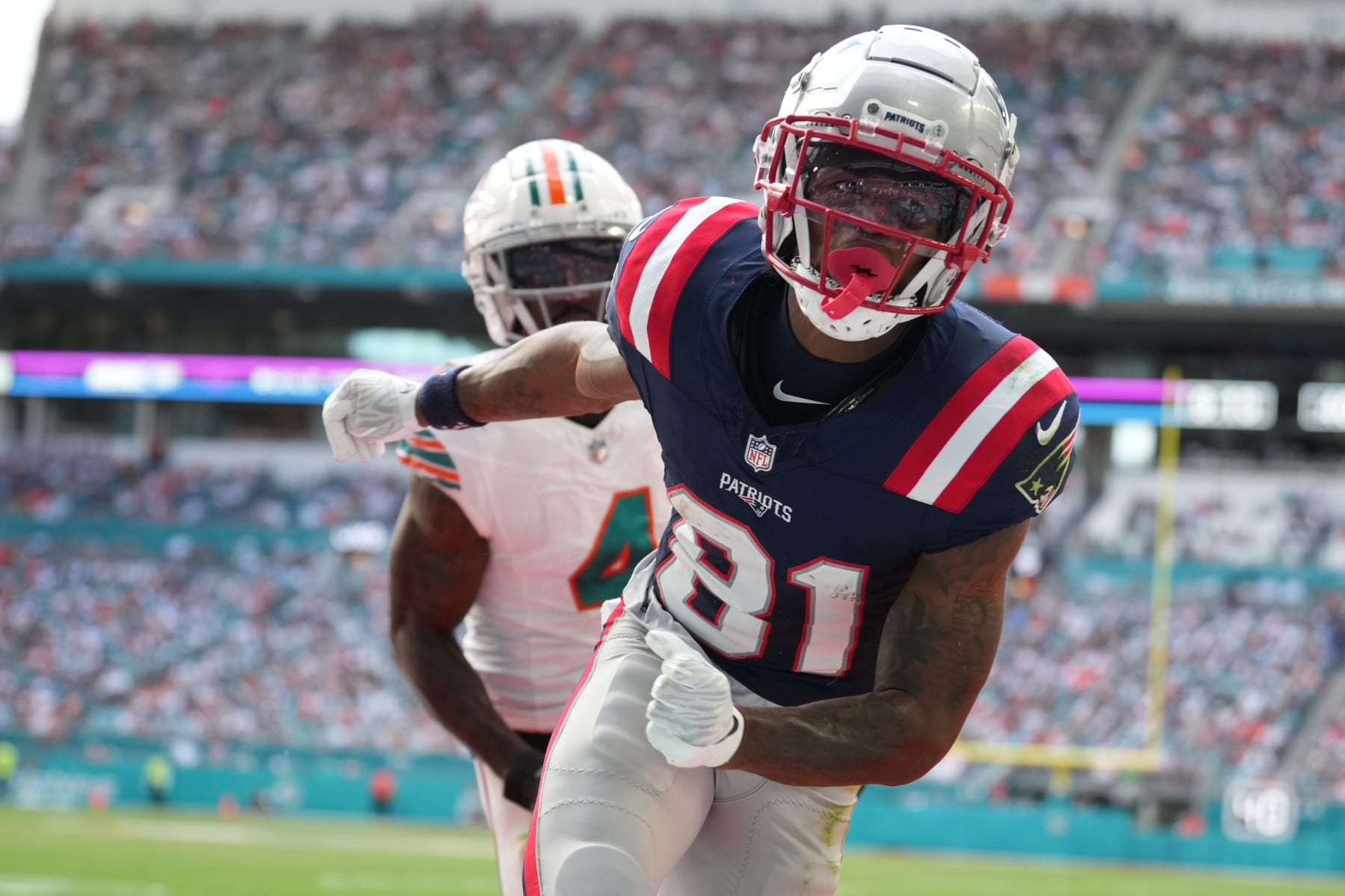 Patriots WR Demario Douglas