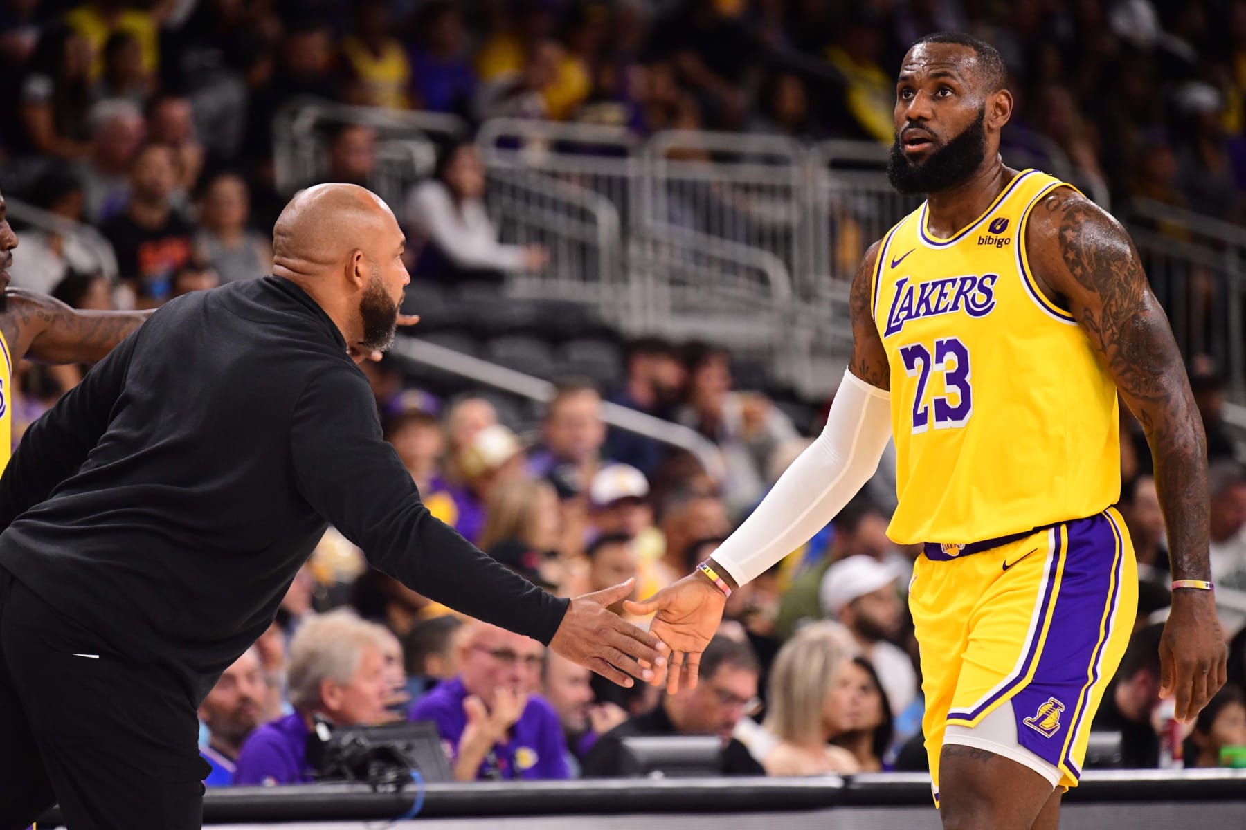 In the latest NBA rumor, the Lakers must find a way to limit LeBron James’ minutes