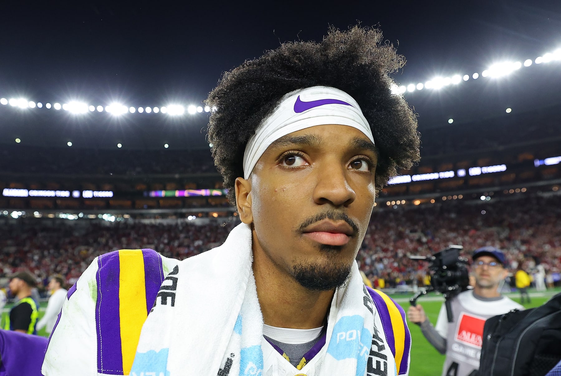 TUSCALOOSA, ALABAMA - NOVEMBER 04: Jayden Daniels #5 of the LSU Tigers reacts after their 42-28 loss to the Alabama Crimson Tide at Bryant-Denny Stadium on November 04, 2023 in Tuscaloosa, Alabama. (Photo by Kevin C. Cox/Getty Images)