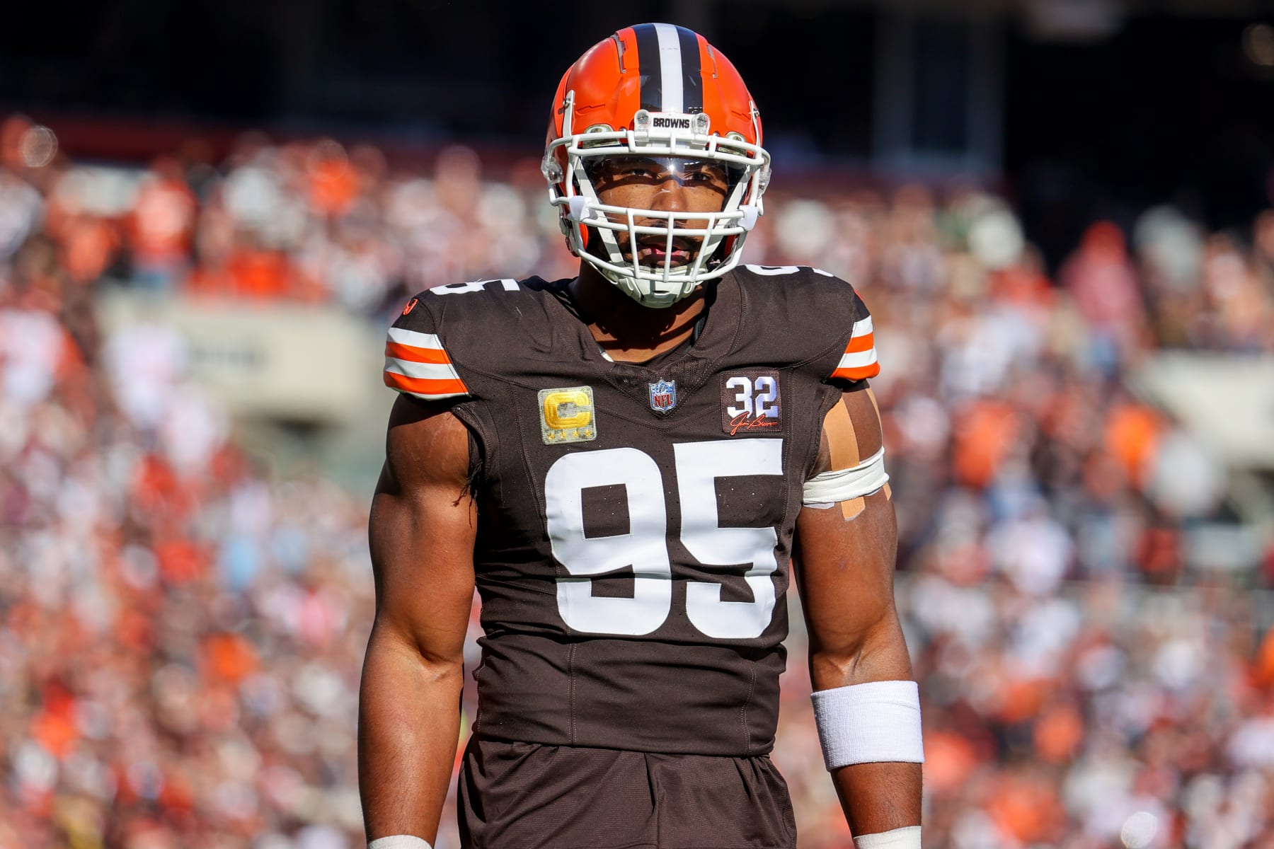 Browns' Myles Garrett Suffers Shoulder Injury During Loss to Broncos |  News, Scores, Highlights, Stats, and Rumors | Bleacher Report