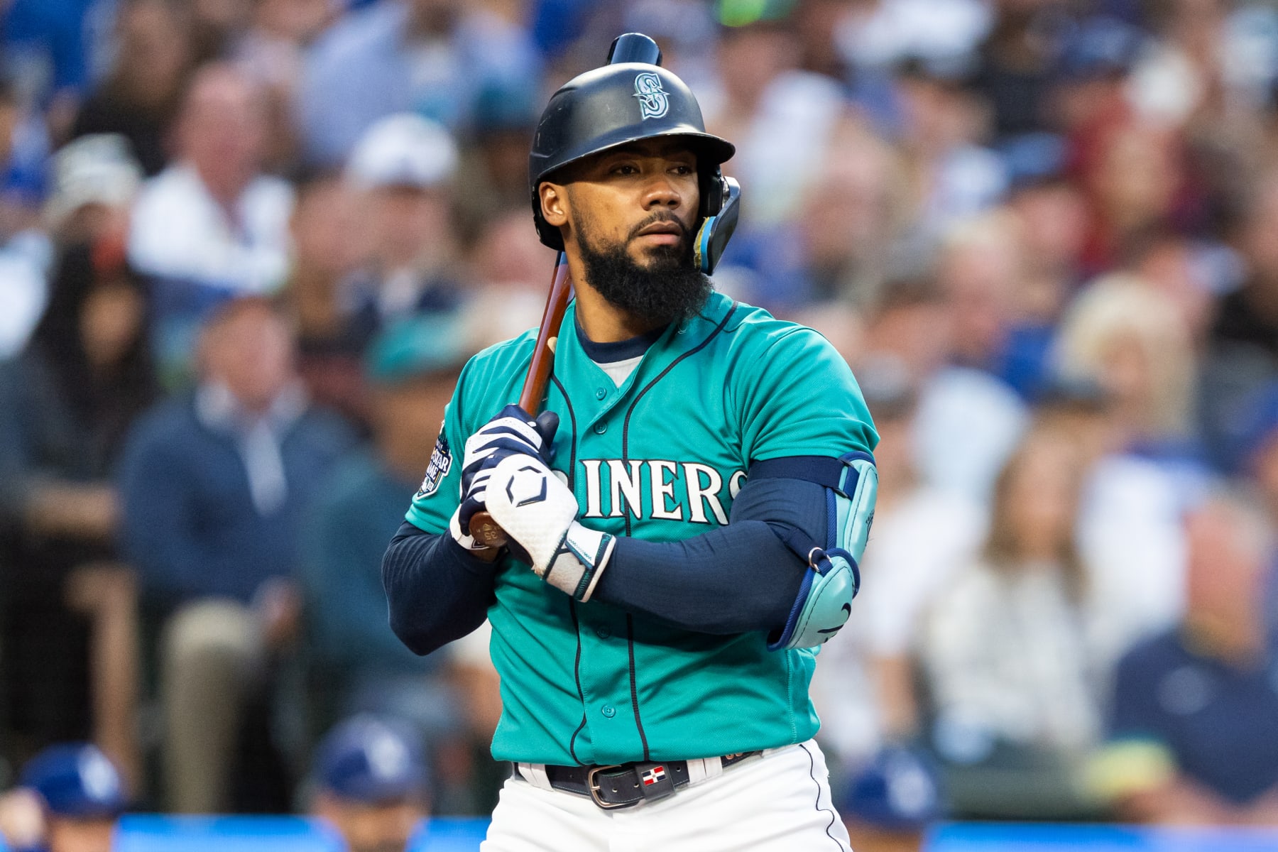 SEATTLE, WA - SEPTEMBER 16: Teoscar Hernandez #35 of the Seattle Mariners prepares to bat during the game between the Los Angeles Dodgers and the Seattle Mariners at T-Mobile Park on Saturday, September 16, 2023 in Seattle, Washington. (Photo by Liv Lyons/MLB Photos via Getty Images)