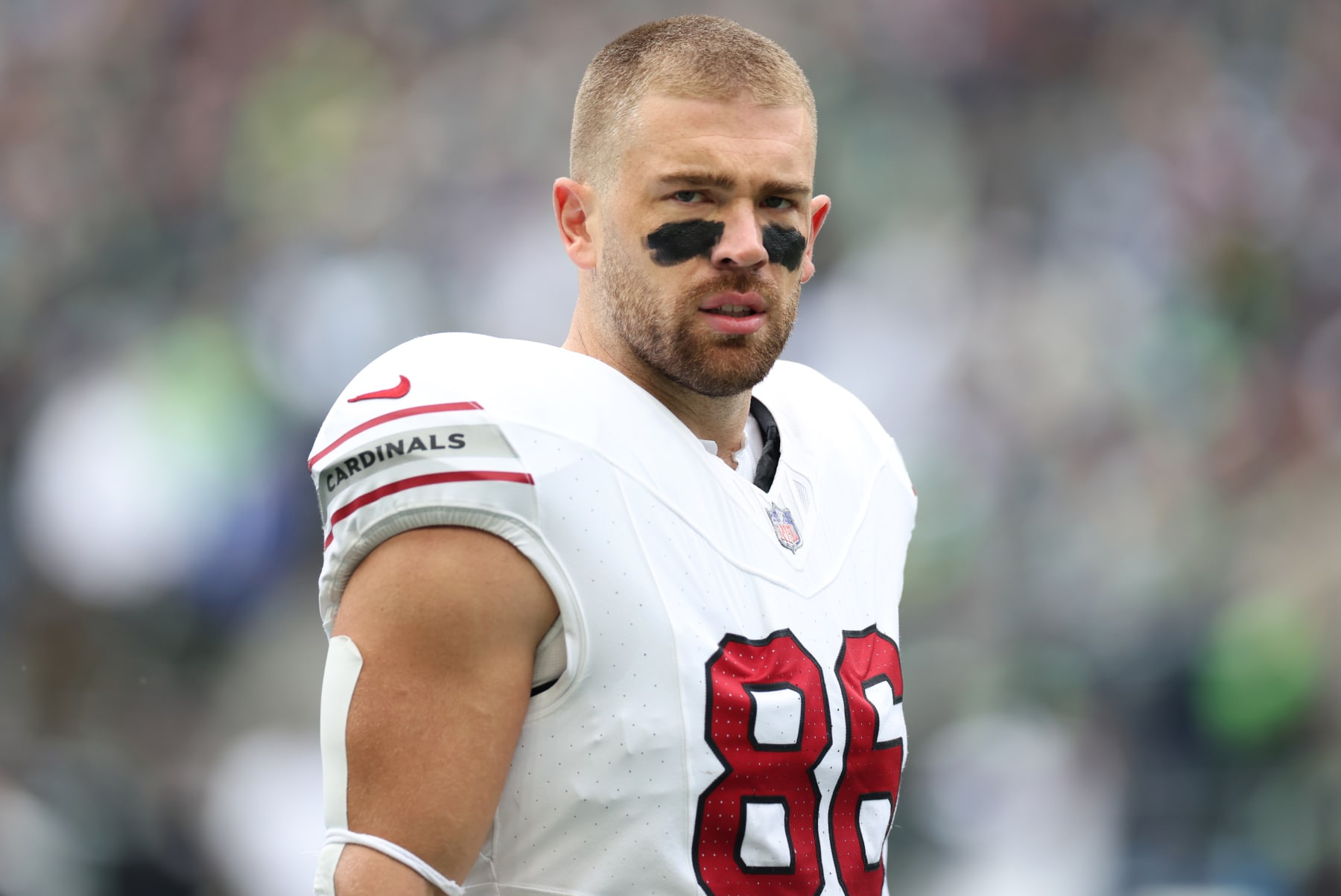 SEATTLE, WASHINGTON - OCTOBER 22: Zach Ertz #86 of the Arizona Cardinals warms up prior to a game against the Seattle Seahawks at Lumen Field on October 22, 2023 in Seattle, Washington. (Photo by Steph Chambers/Getty Images)