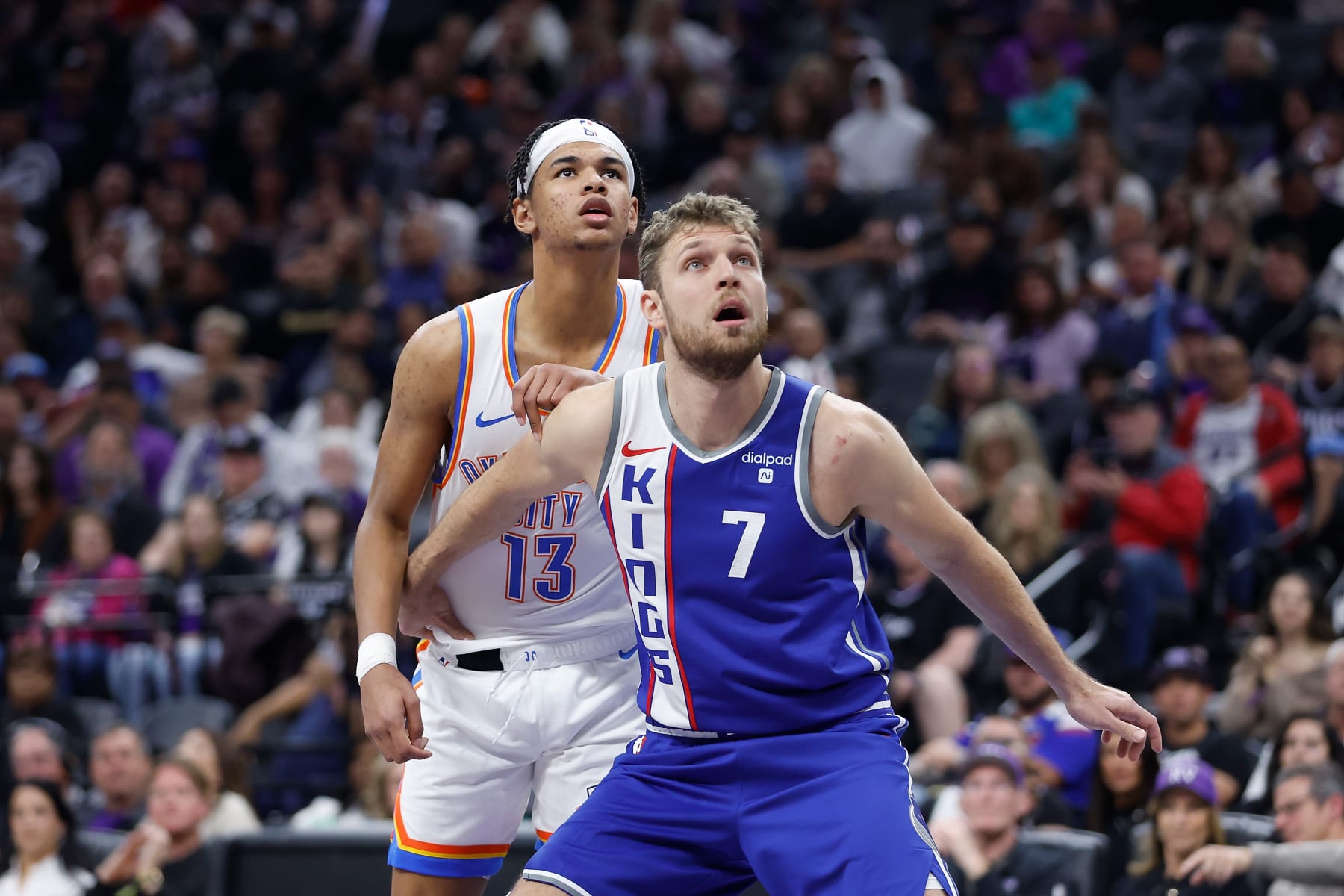 Knicks get off to scorching start, Sixers never show life in