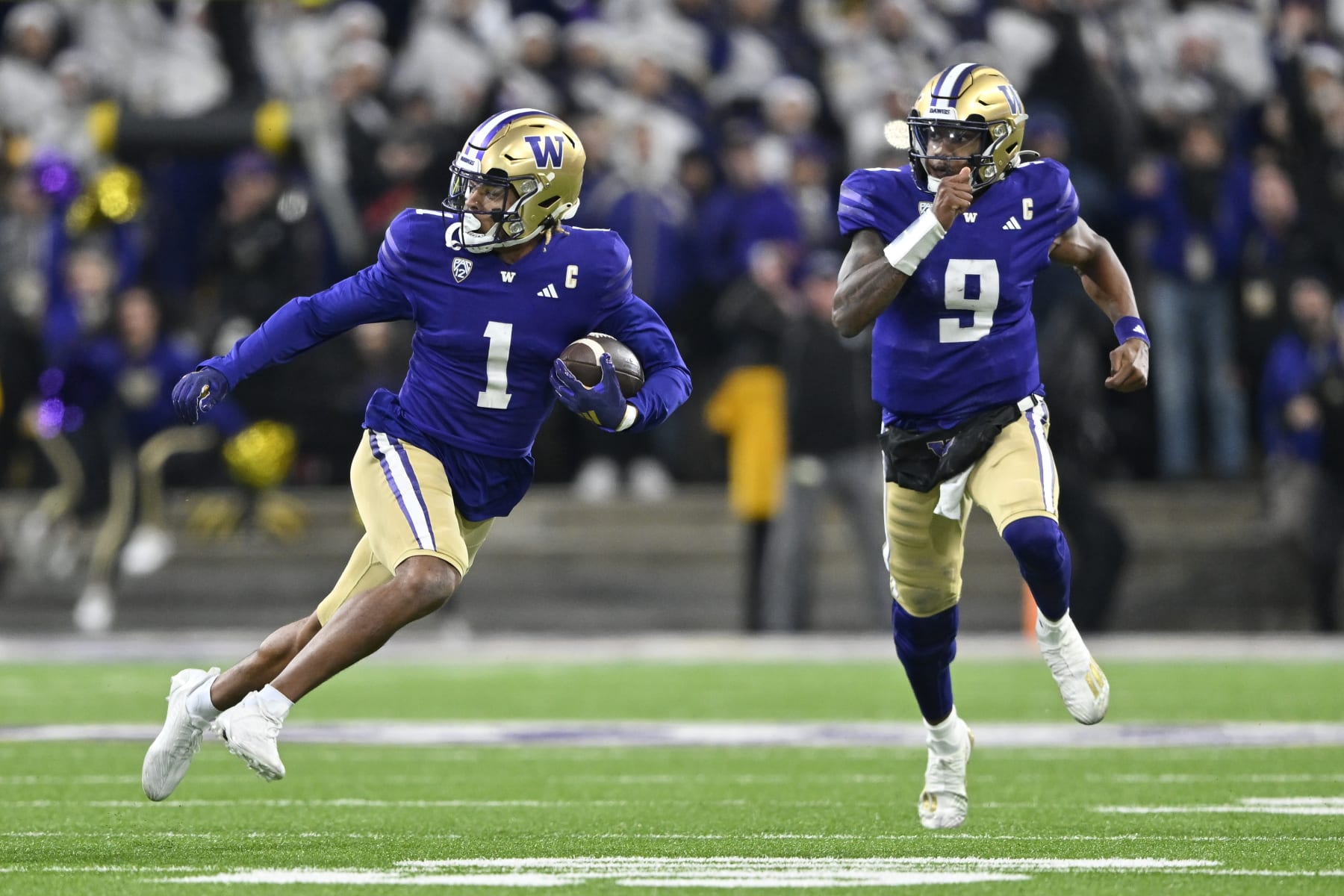 son elegibles los washington huskies bowl