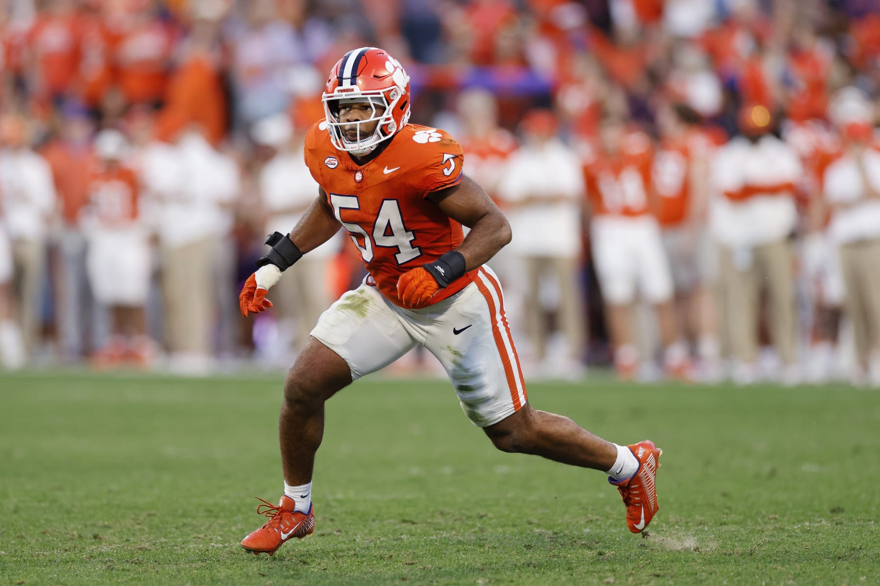 Clemson Tigers star Jeremiah Trotter Jr. declares for 2024 NFL draft