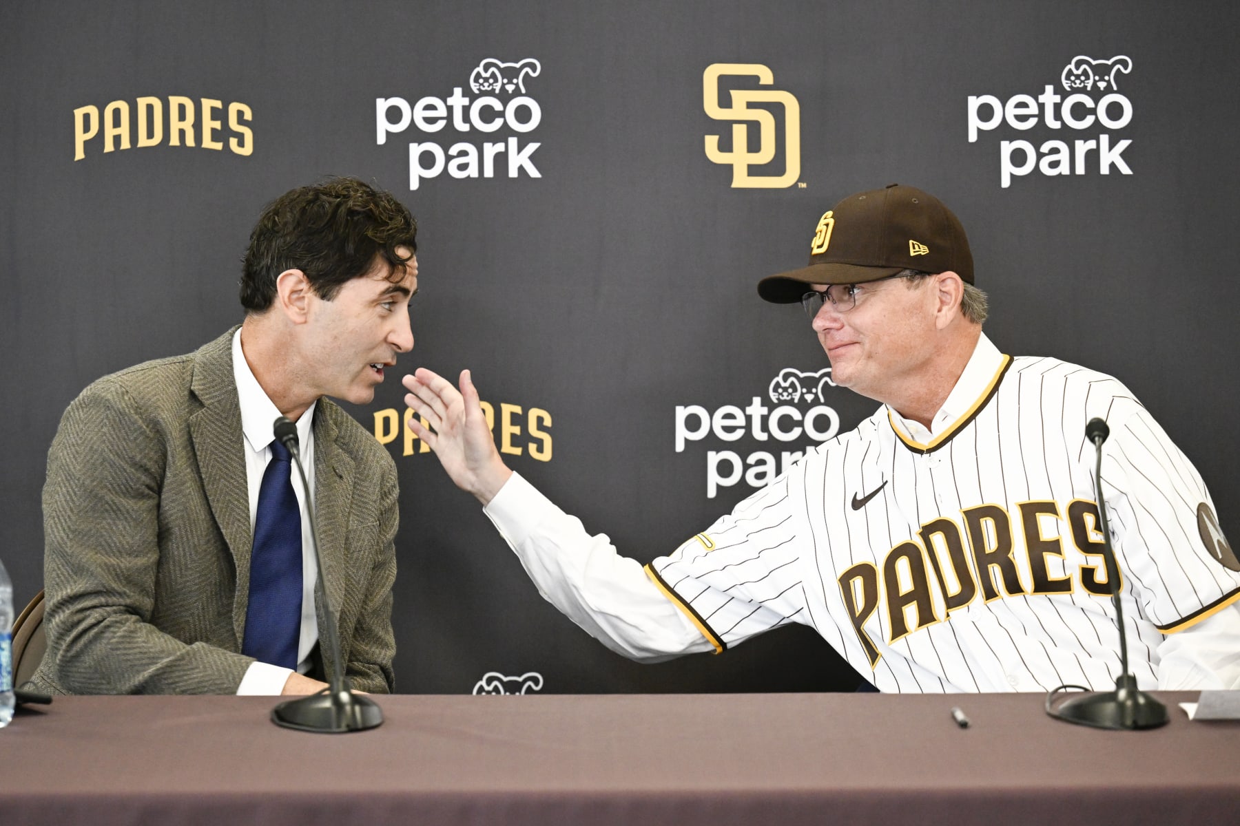 A.J. Preller (L) and Mike Shildt (R)