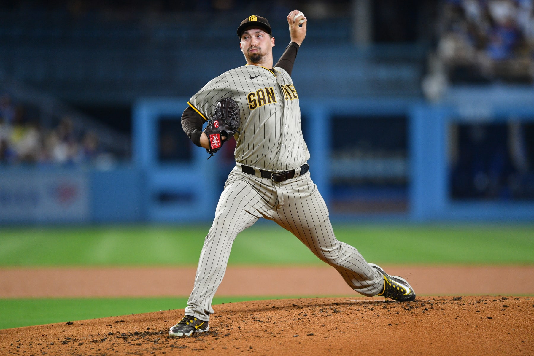 LOS ANGELES, CA - SEPTEMBER 13: San Diego Padres pitcher Blake Snell (4) throws a pitch during the MLB game between the San Diego Padres and the Los Angeles Dodgers on September 13, 2023 at Dodger Stadium in Los Angeles, CA. (Photo by Brian Rothmuller/Icon Sportswire via Getty Images)