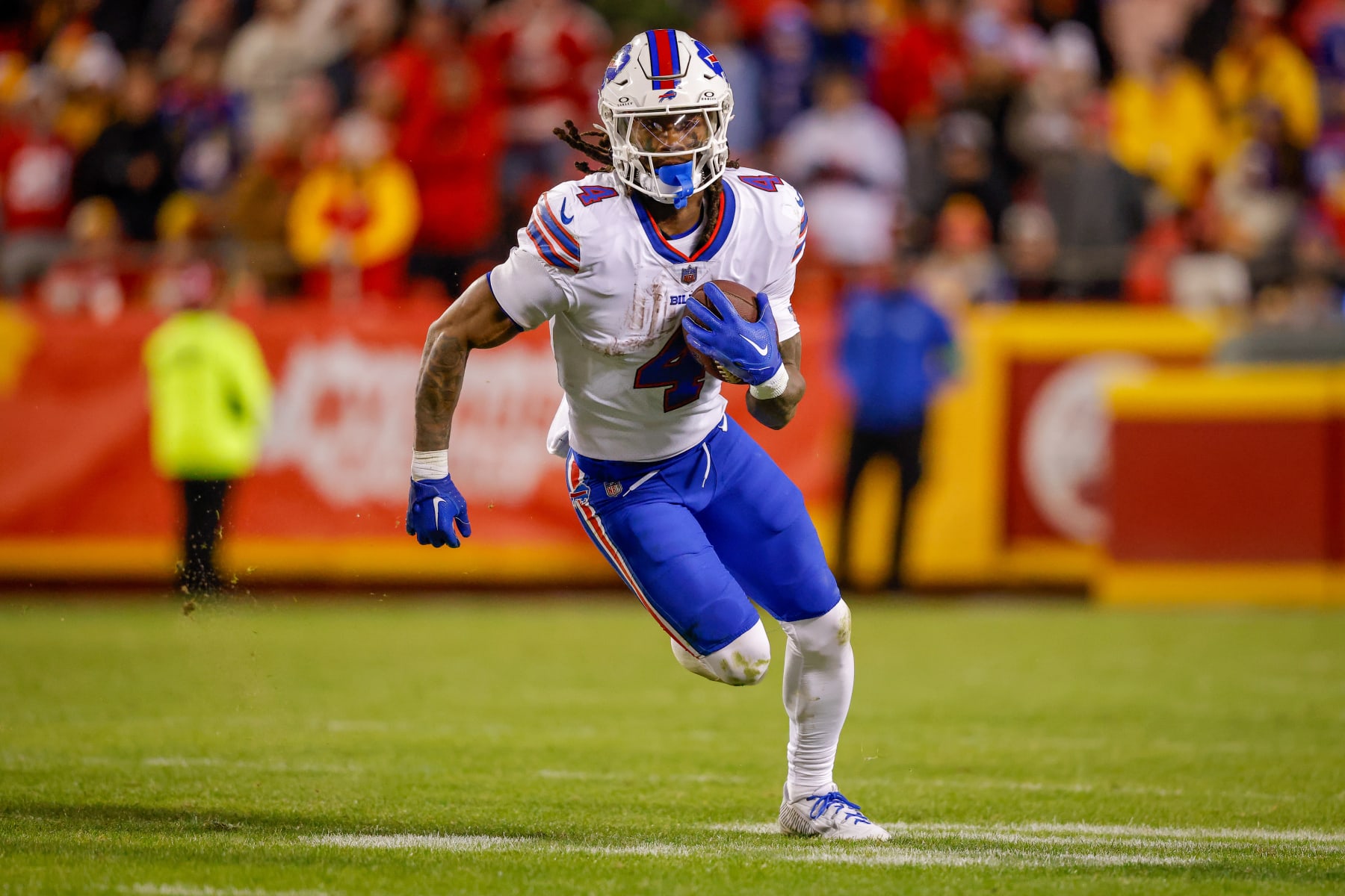 KANSAS CITY, MISSOURI - DECEMBER 10: James Cook #4 of the Buffalo Bills runs during a third quarter play against the Kansas City Chiefs at GEHA Field at Arrowhead Stadium on December 10, 2023 in Kansas City, Missouri. (Photo by David Eulitt/Getty Images)