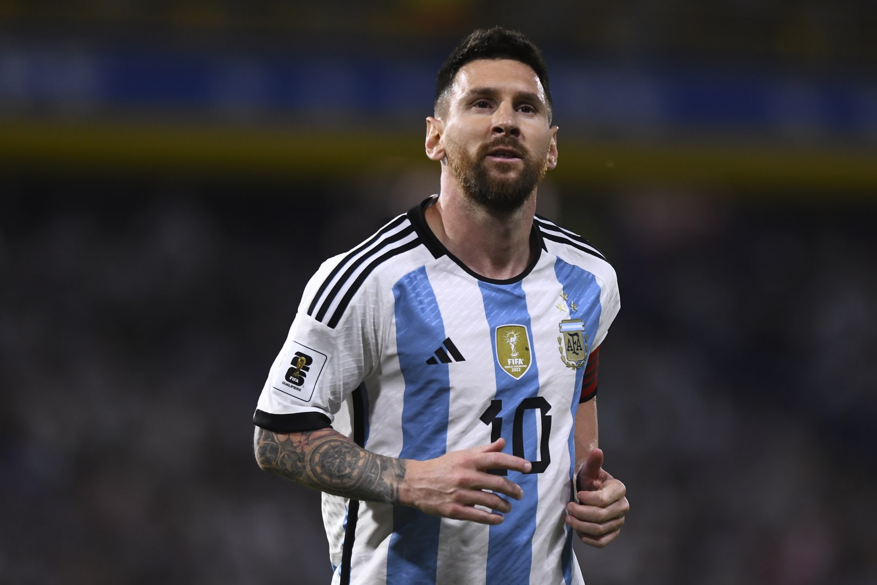 BUENOS AIRES, ARGENTINA - NOVEMBER 16: Lionel Messi of Argentina looks on during a FIFA World Cup 2026 Qualifier match between Argentina and Uruguay at Estadio Alberto J. Armando on November 16, 2023 in Buenos Aires, Argentina. (Photo by Rodrigo Valle/Getty Images)