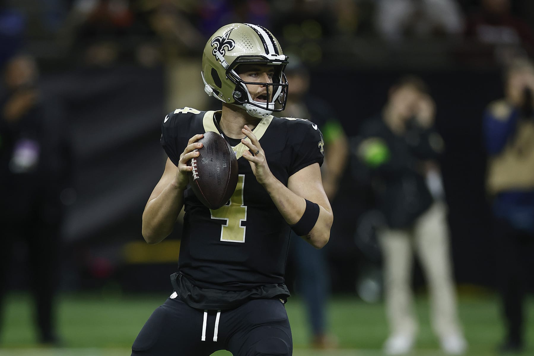 Saints QB Derek Carr