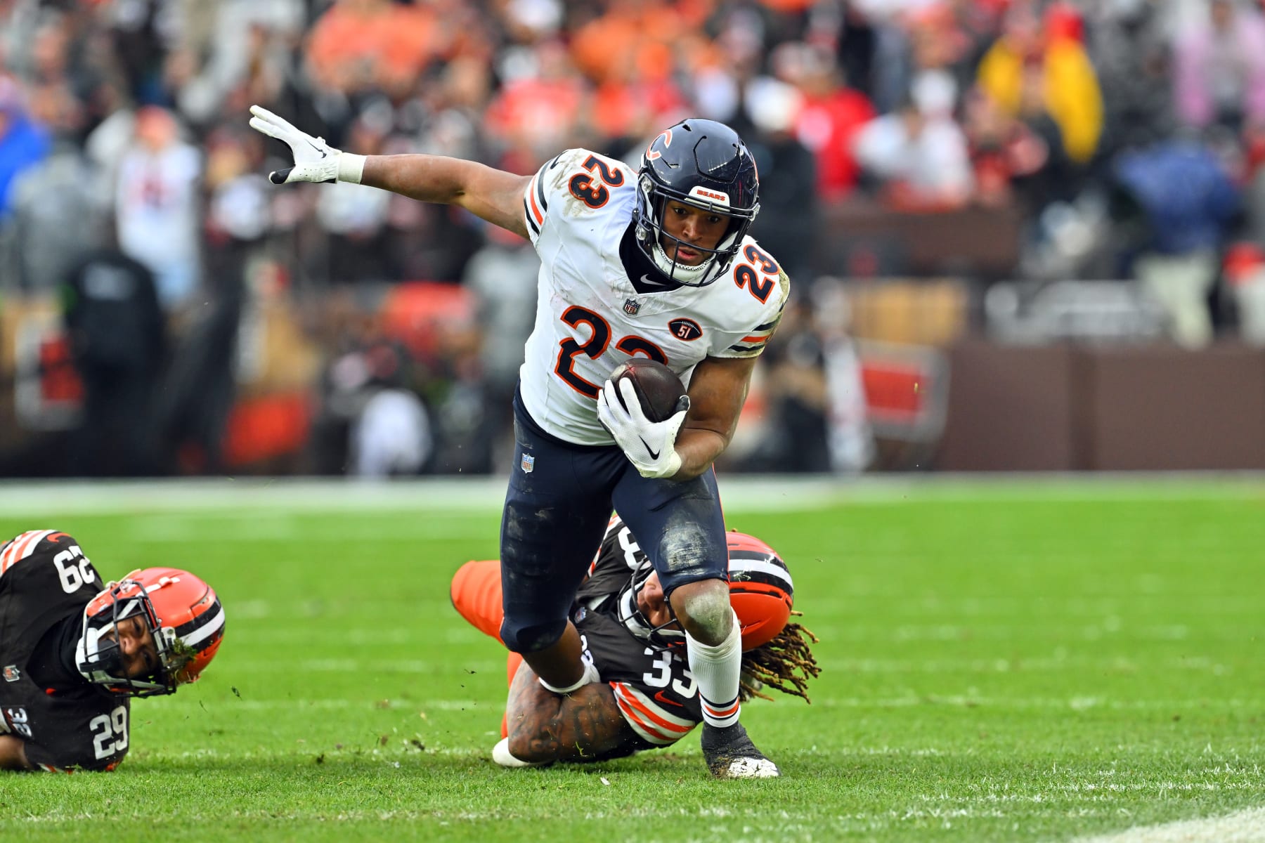 Bears RB Roschon Johnson