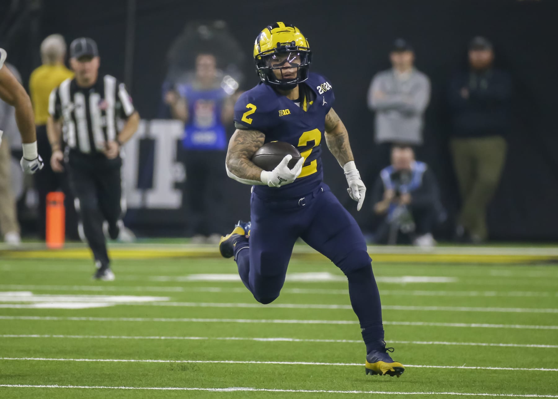 Blake Corum to Enter 2024 NFL Draft RB Won CFP MVP with Michigan