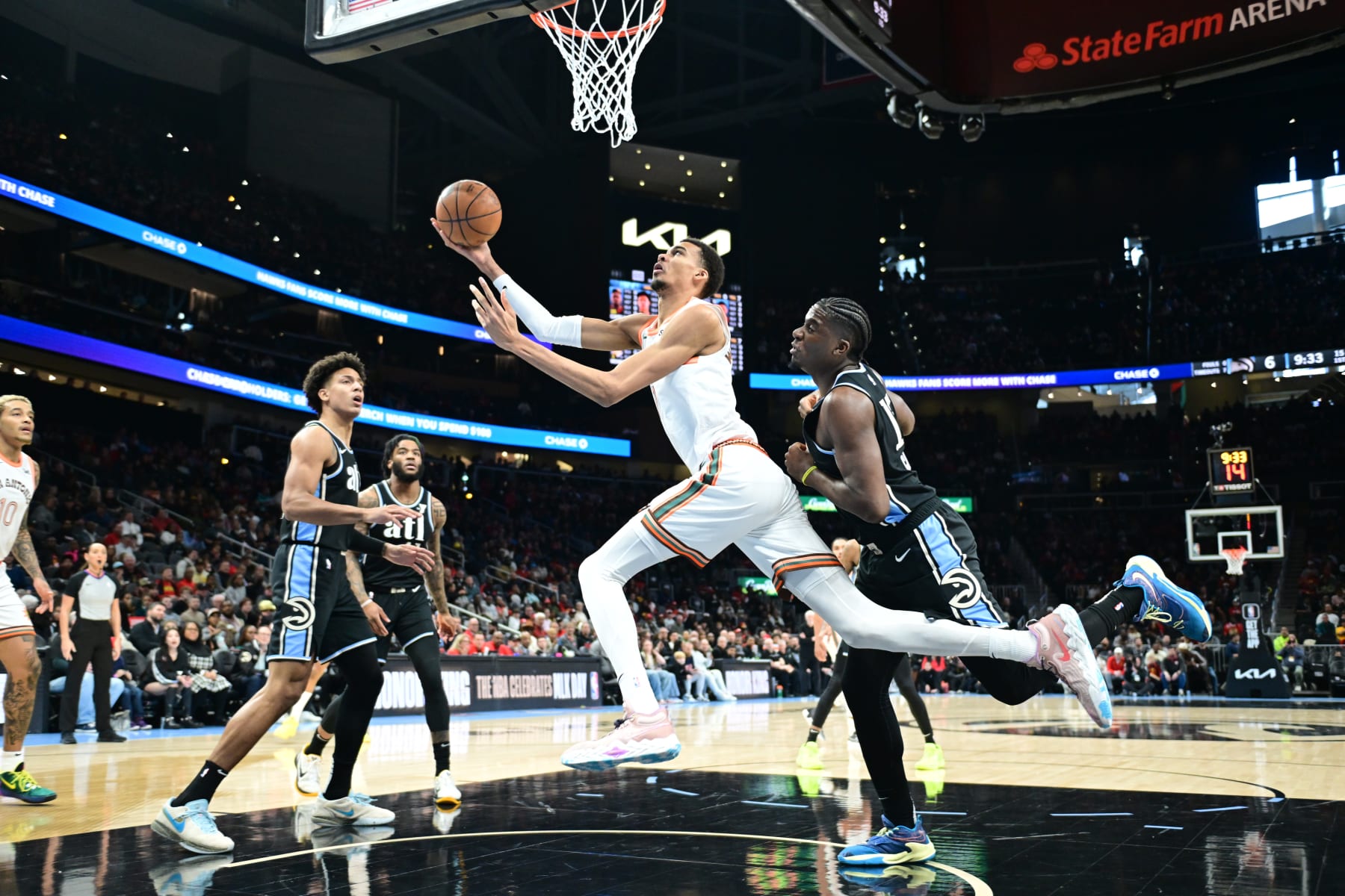 ATLANTA, GA - JANUARY 15: Victor Wembanyama #1 of the San Antonio Spurs shoots the ball during the game against the Atlanta Hawks on January 15, 2024 at State Farm Arena in Atlanta, Georgia.  NOTE TO USER: User expressly acknowledges and agrees that, by downloading and/or using this Photograph, user is consenting to the terms and conditions of the Getty Images License Agreement. Mandatory Copyright Notice: Copyright 2024 NBAE (Photo by Adam Hagy/NBAE via Getty Images)