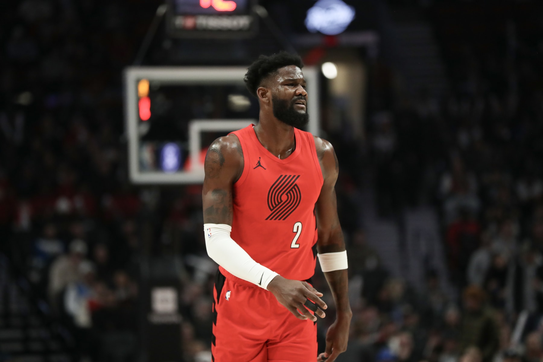 PORTLAND, OREGON - DECEMBER 16: Deandre Ayton #2 of the Portland Trail Blazers plays against the Dallas Mavericks during the first quarter at Moda Center on December 16, 2023 in Portland, Oregon. NOTE TO USER: User expressly acknowledges and agrees that, by downloading and or using this photograph, User is consenting to the terms and conditions of the Getty Images License Agreement. (Photo by Amanda Loman/Getty Images)