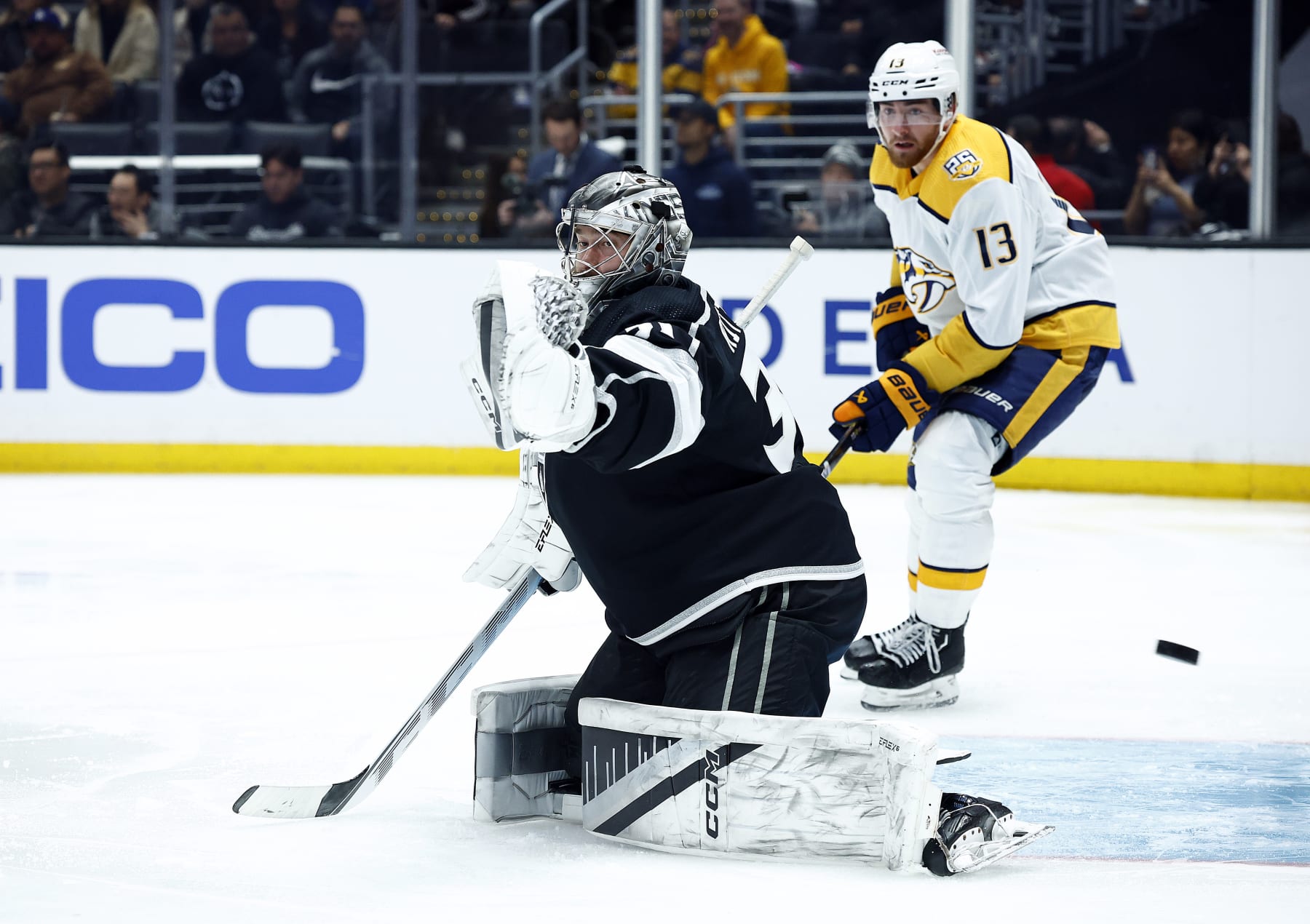 LOS ANGELES, CALIFORNIA - JANUARY 18: David Rittich #31 of the Los Angeles Kings in goal against the Nashville Predators in the third period at Crypto.com Arena on January 18, 2024 in Los Angeles, California. (Photo by Ronald Martinez/Getty Images)