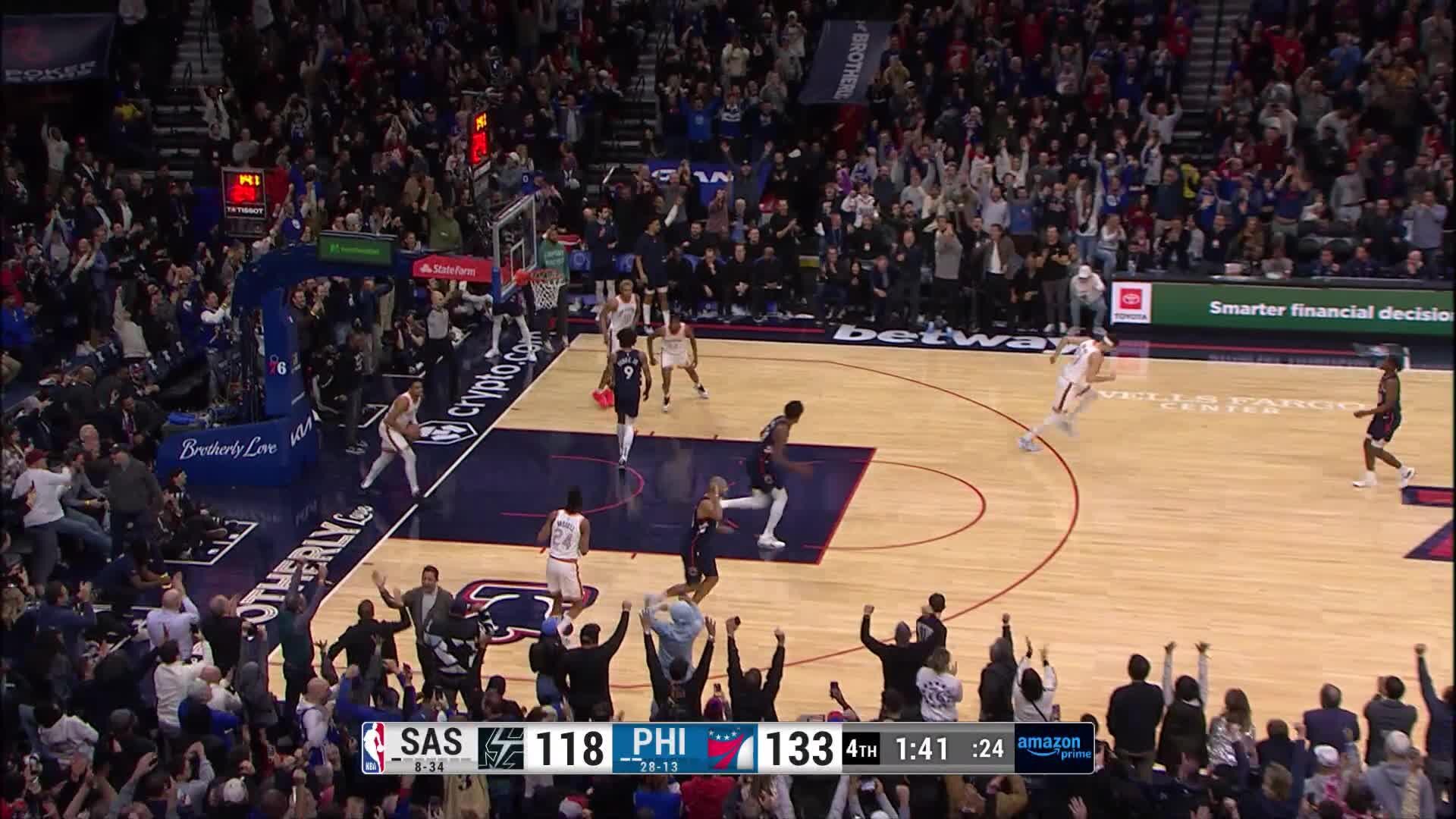 76ers' Joel Embiid's Torn Meniscus Injury Has NBA Fans Devastated