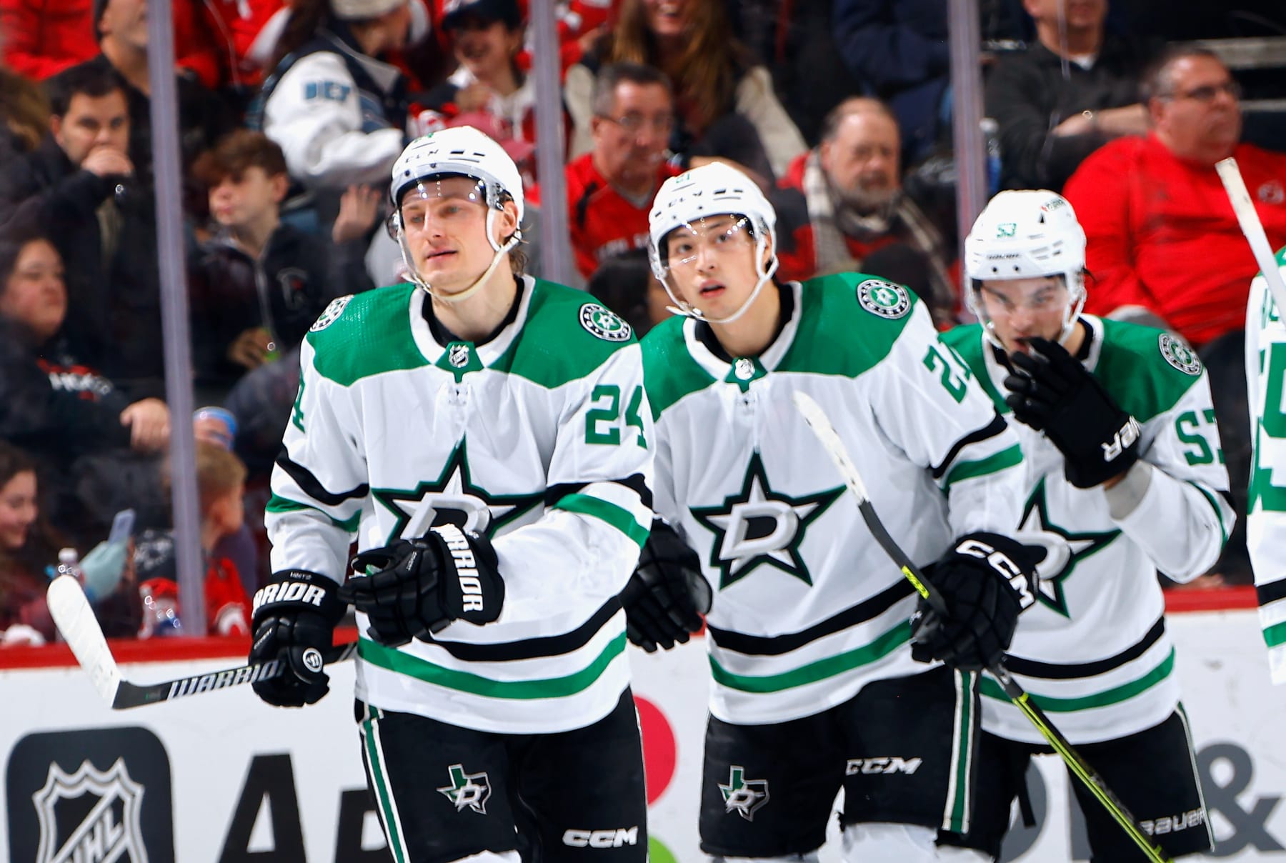 NEWARK, NEW JERSEY - JANUARY 20: Roope Hintz #24 of the Dallas Stars (L) celebrates his second goal of the game at 19:42 of the second period against the New Jersey Devils at Prudential Center on January 20, 2024 in Newark, New Jersey. (Photo by Bruce Bennett/Getty Images)