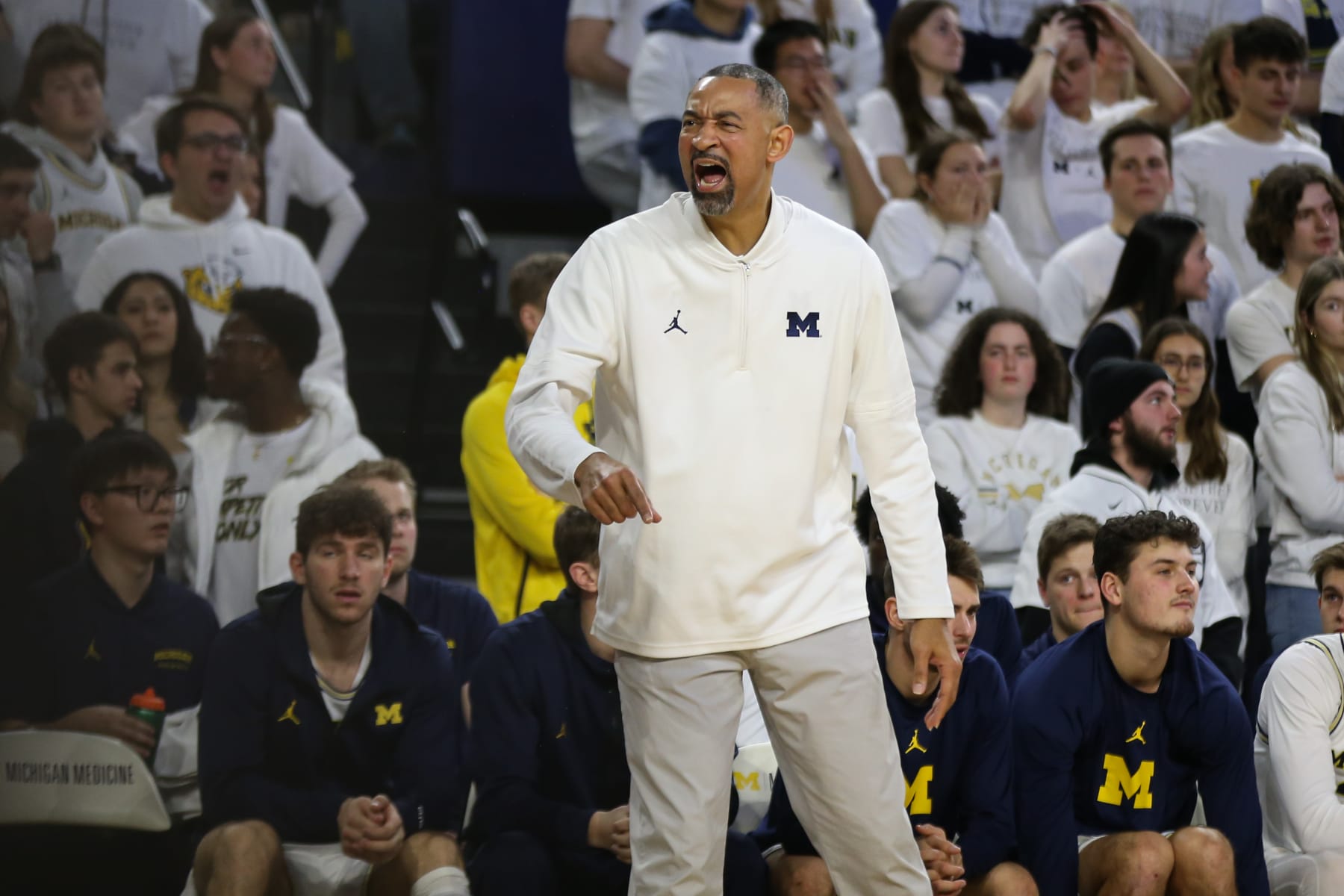 ANN ARBOR, MI - JANUARY 18:  Michigan Wolverines head coach Juwan Howard reacts to an official's call during a Big Ten Conference college basketball game between the Illinois Fighting Illini (14/14) and the Michigan Wolverines on January 18, 2024 at Crisler Center in Ann Arbor, Michigan.  (Photo by Scott W. Grau/Icon Sportswire via Getty Images)