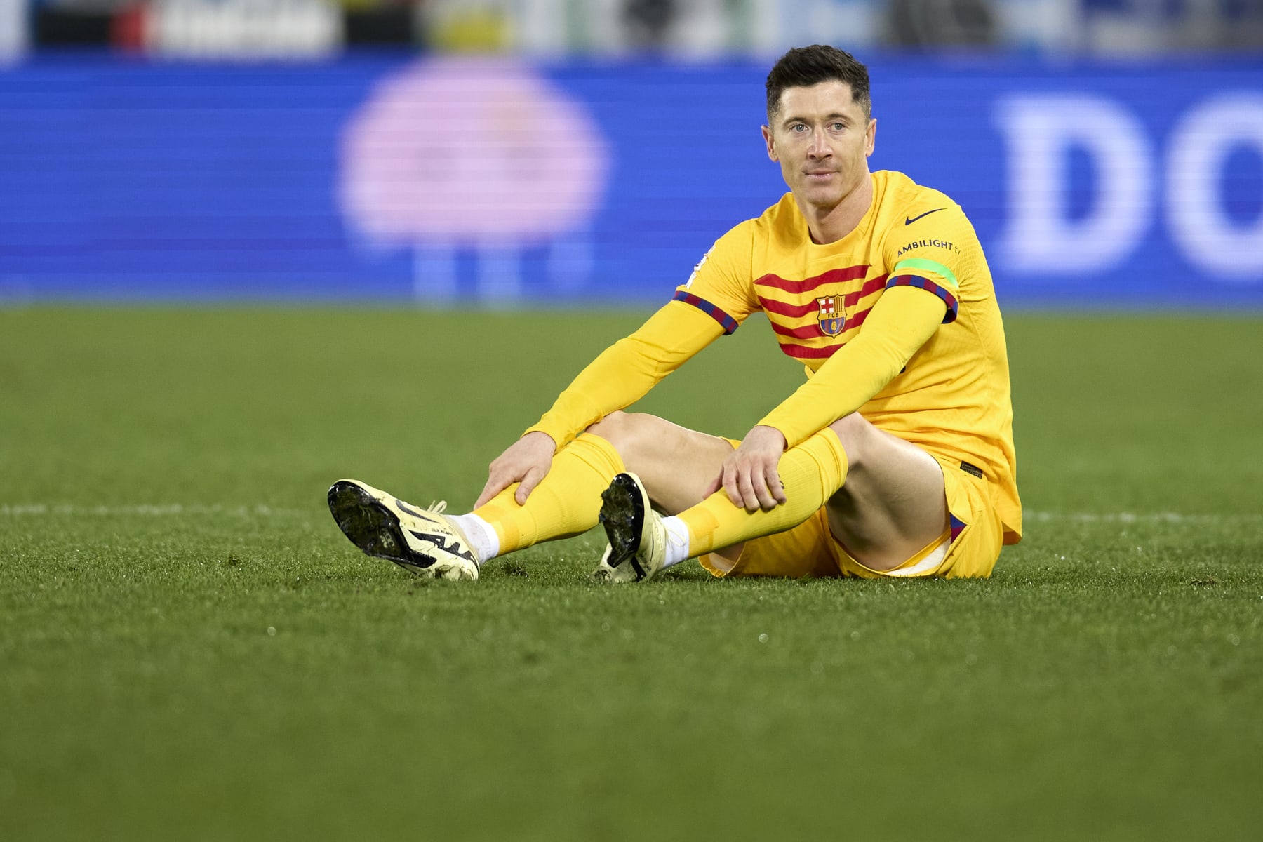 VITORIA-GASTEIZ, SPAIN - FEBRUARY 03: Robert Lewandowski of FC Barcelona reacts during the LaLiga EA Sports match between Deportivo Alaves and FC Barcelona at Estadio de Mendizorroza on February 03, 2024 in Vitoria-Gasteiz, Spain. (Photo by Ion Alcoba Beitia/Getty Images)