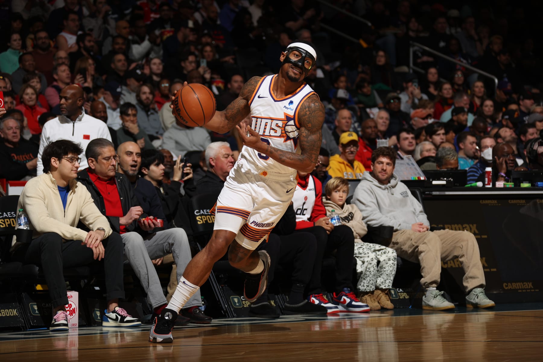 WASHINGTON, DC -  FEBRUARY 4: Bradley Beal #3 of the Phoenix Suns dribbles the ball during the game against the Washington Wizards on February 4, 2024 at Capital One Arena in Washington, DC. NOTE TO USER: User expressly acknowledges and agrees that, by downloading and or using this Photograph, user is consenting to the terms and conditions of the Getty Images License Agreement. Mandatory Copyright Notice: Copyright 2024 NBAE (Photo by Stephen Gosling/NBAE via Getty Images)