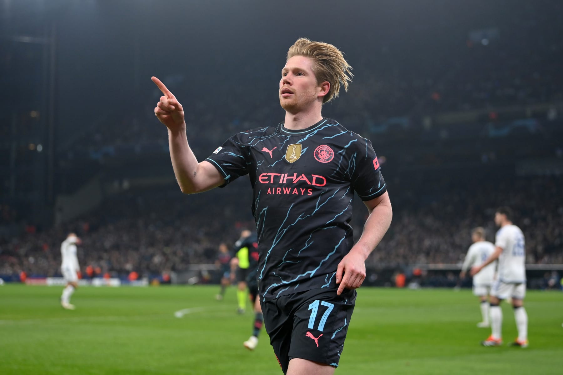 COPENHAGEN, DENMARK - FEBRUARY 13: Kevin De Bruyne of Manchester City celebrates scoring his team's first goal during the UEFA Champions League 2023/24 round of 16 first leg match between F.C. Copenhagen and Manchester City at Parken Stadium on February 13, 2024 in Copenhagen, Denmark. (Photo by Justin Setterfield/Getty Images)