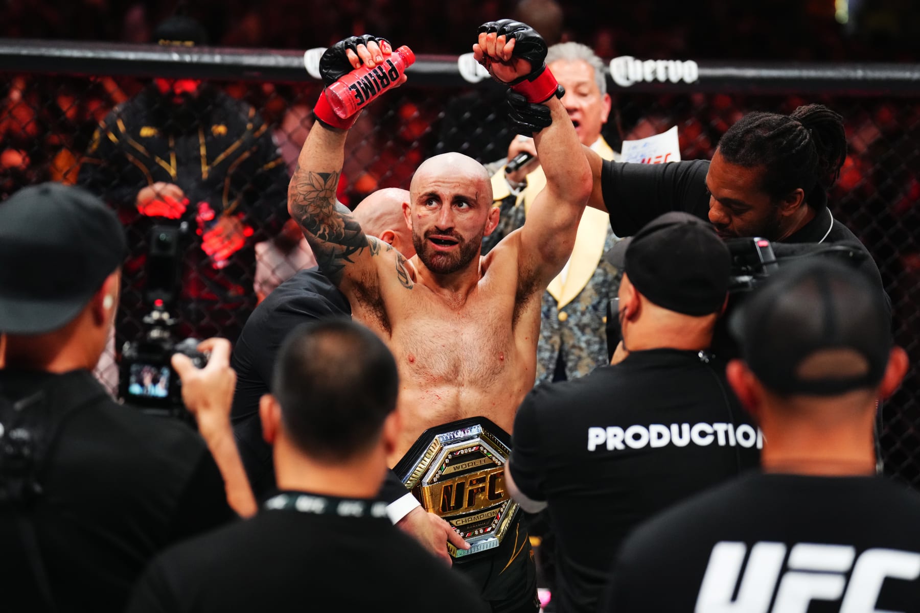 Alexander Volkanovski reacts to his win over Yair Rodriguez