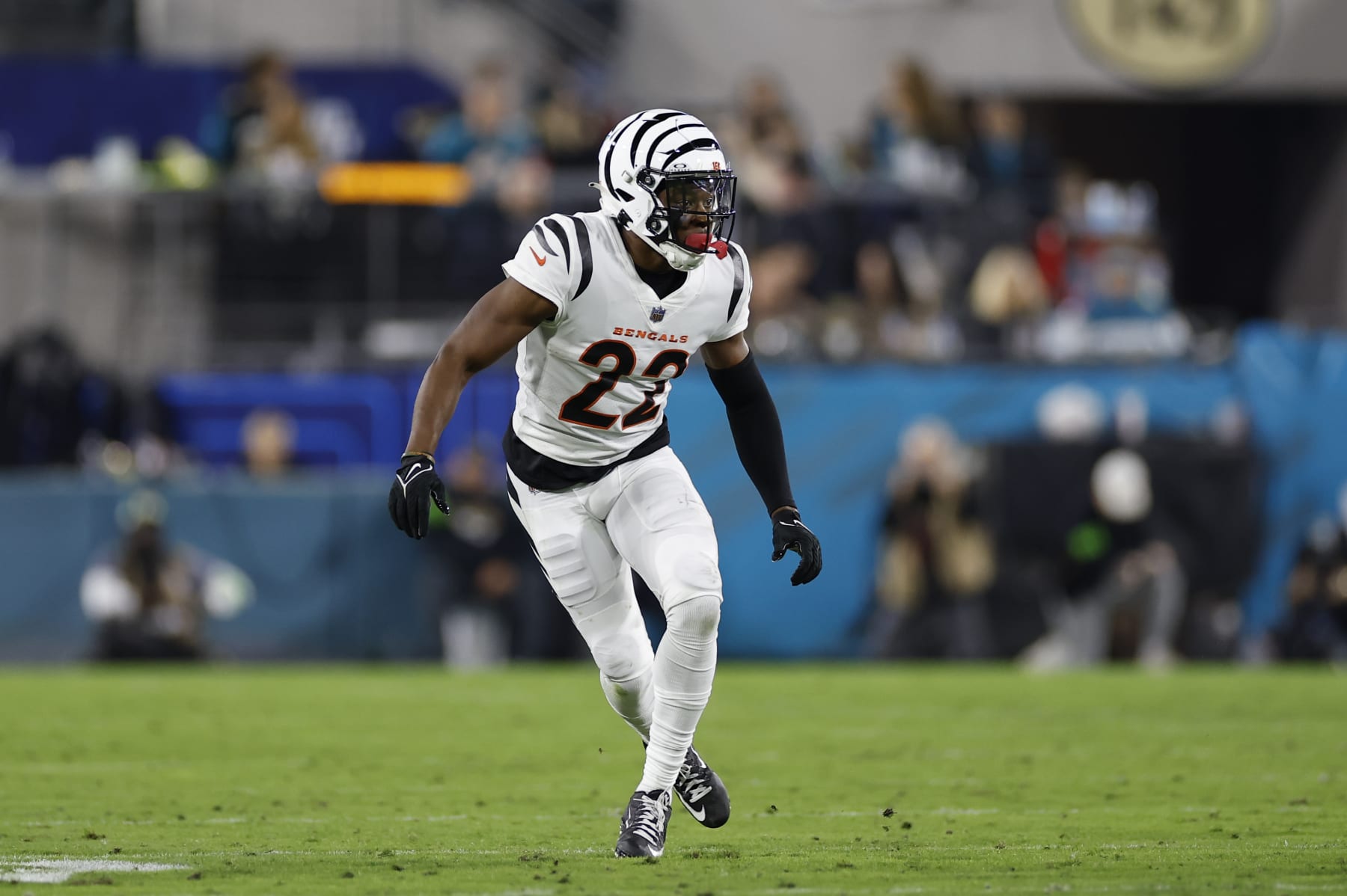 8 2024 NFL Free Agents Who Could Strengthen a Division Rival This Offseason