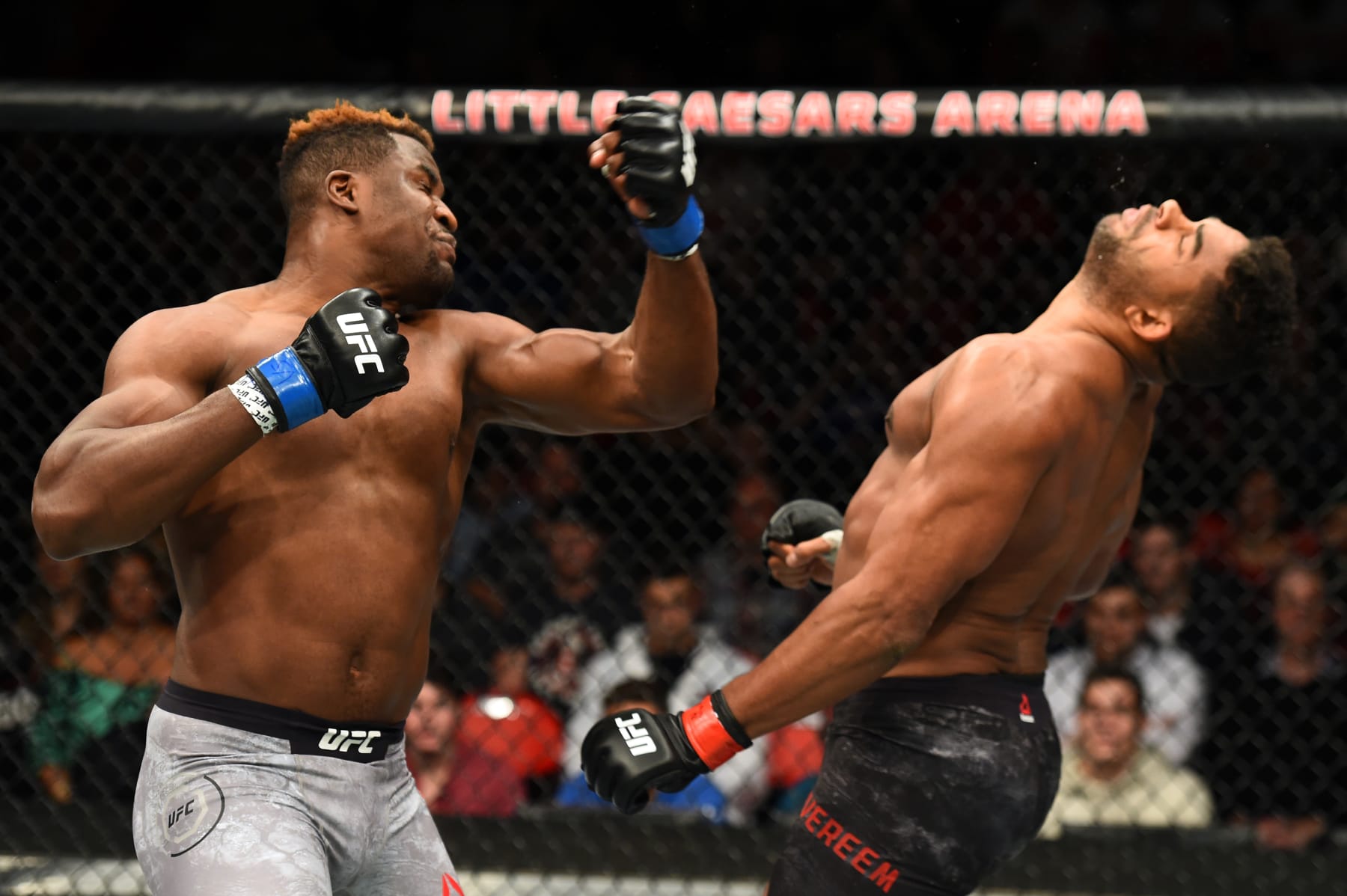 Francis Ngannou knocks out Alistair Overeem