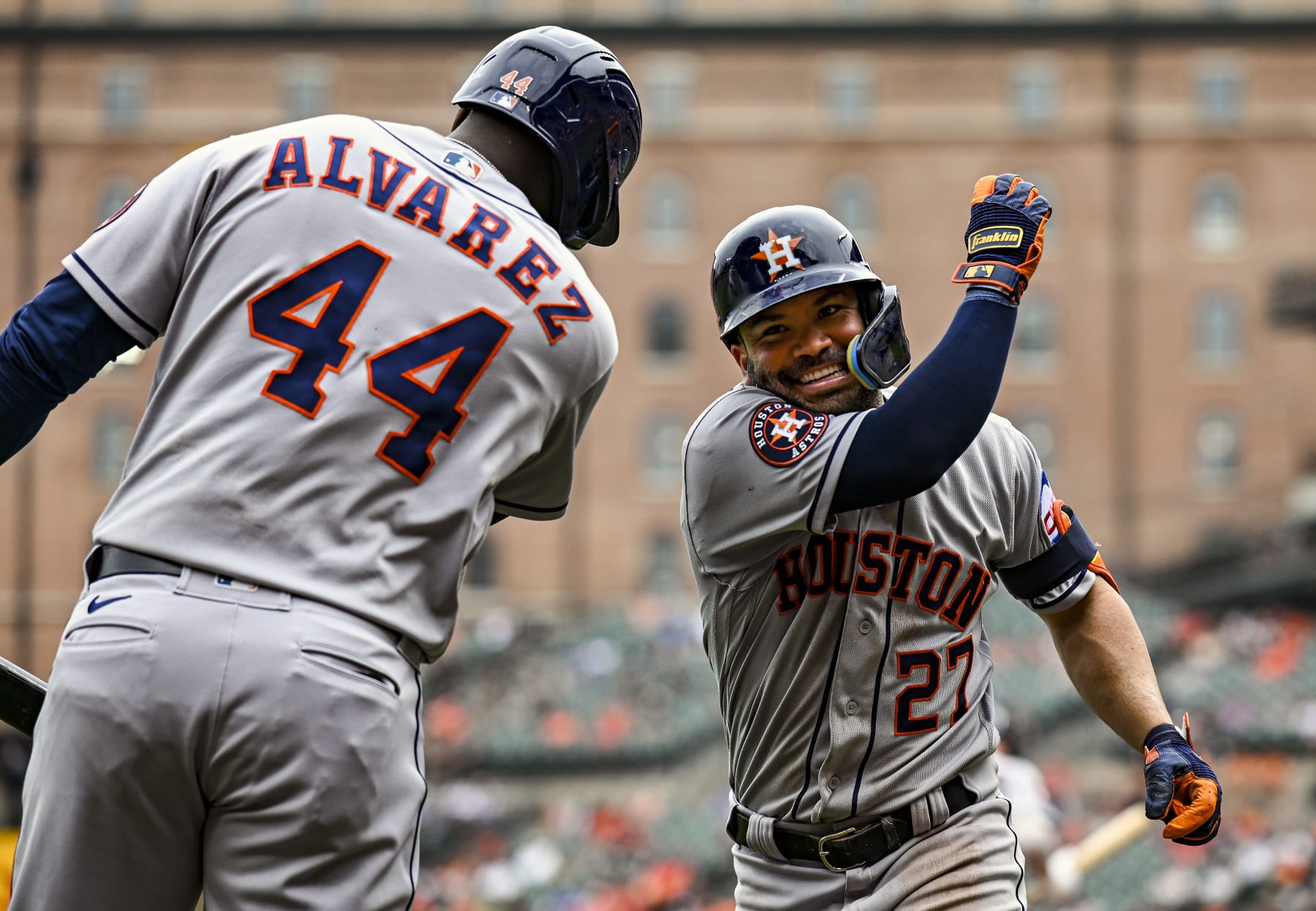 Yordan Álvarez (L) and Jose Altuve (R)
