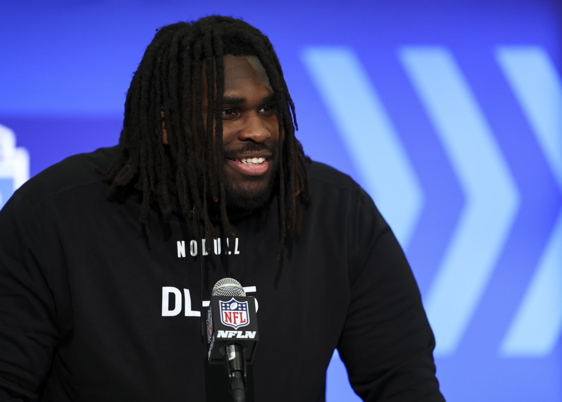 INDIANAPOLIS, INDIANA - FEBRUARY 28: T'Vondre Sweat #DL25 of Texas speaks to the media during the NFL Combine at the Indiana Convention Center on February 28, 2024 in Indianapolis, Indiana. (Photo by Kevin Sabitus/Getty Images)