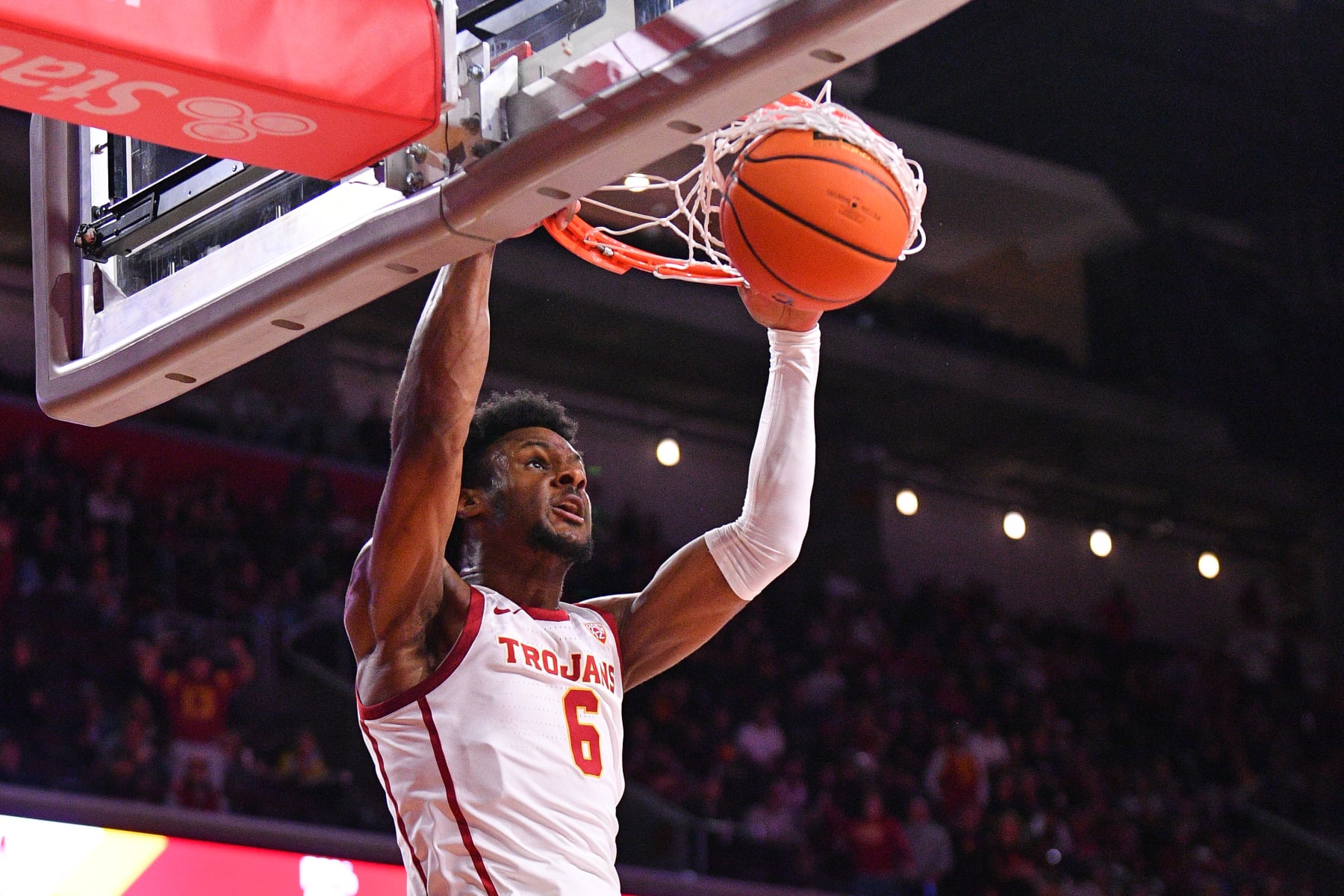 LOS ANGELES, CA - MARCH 09: USC Trojans guard Bronny James (6) dunks the ball during the college basketball game between the Arizona Wildcats and the USC Trojans on March 9, 2024 at Galen Center in Los Angeles, CA. (Photo by Brian Rothmuller/Icon Sportswire via Getty Images)