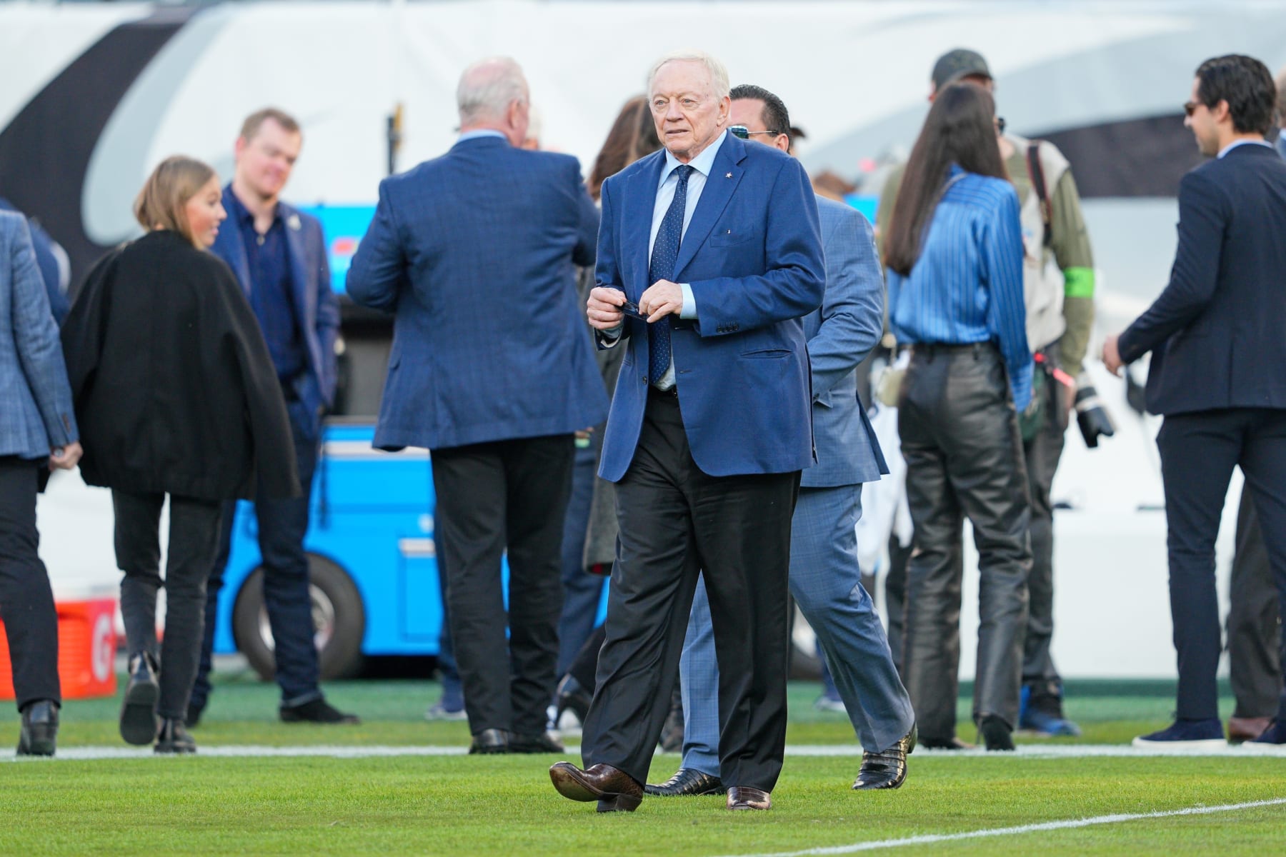 Jerry Jones