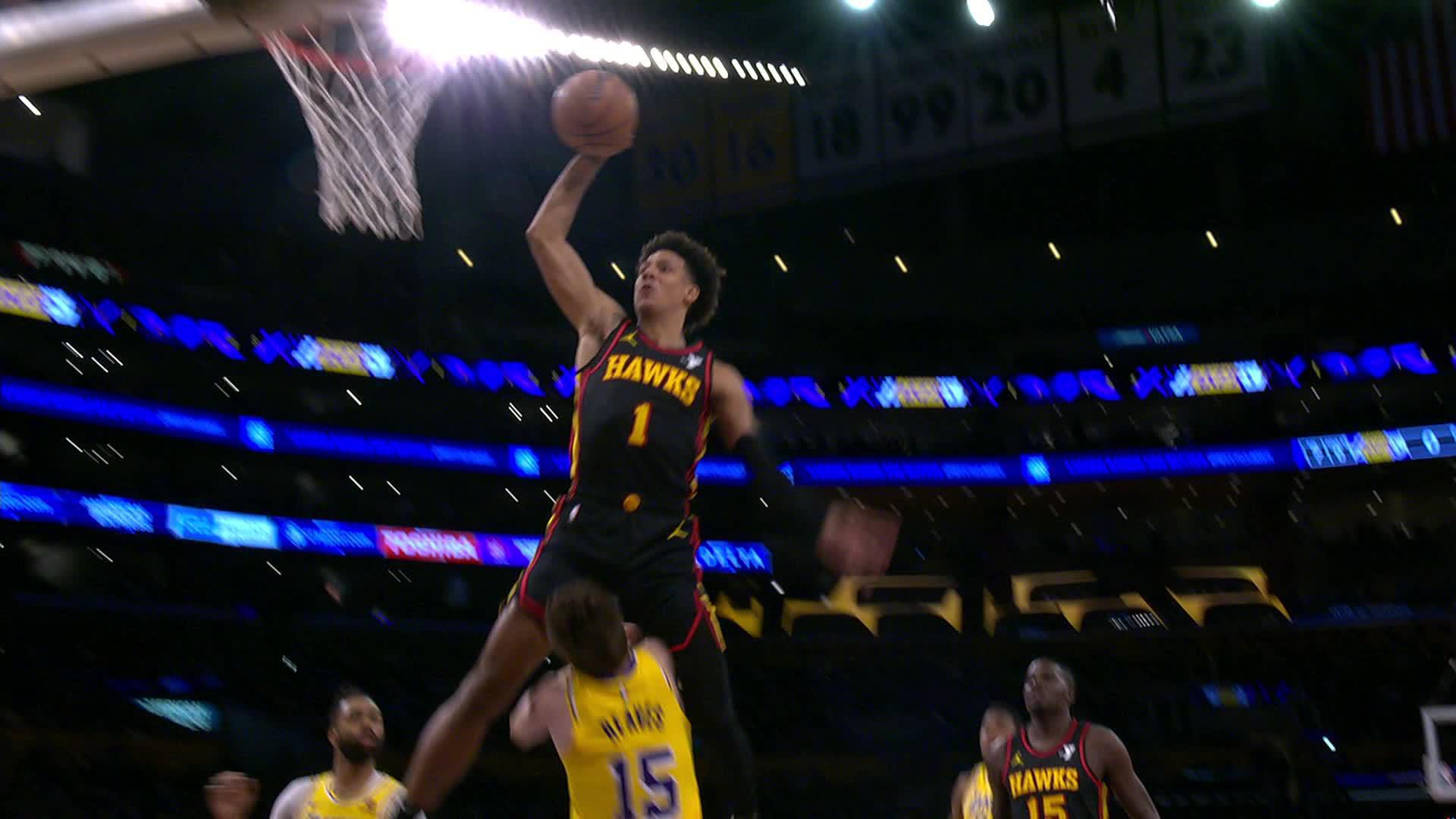 Jalen Johnson Posters Reaves 😵