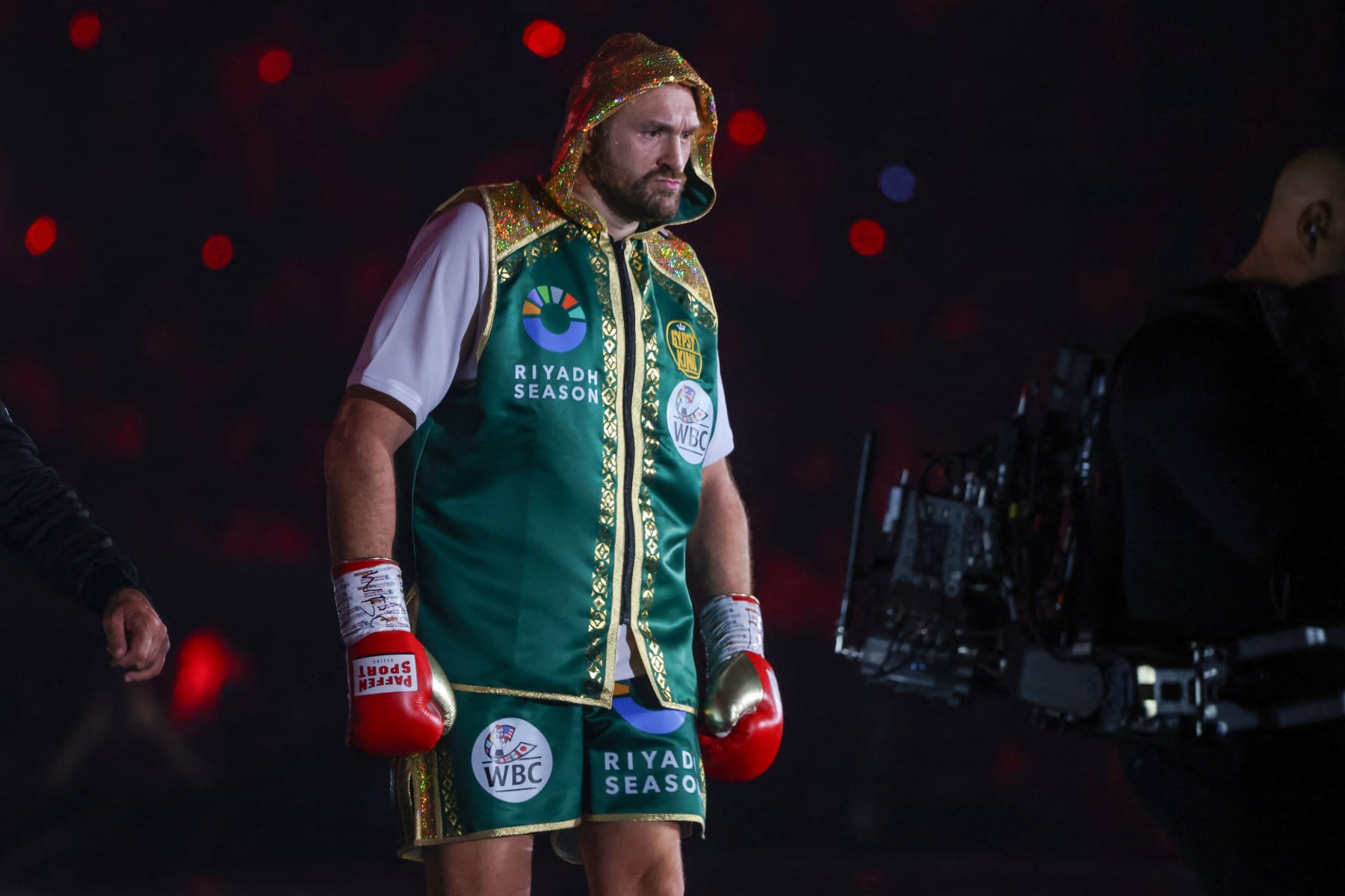 Britain's Tyson Fury (L) arrives to fight Cameroonian-French Francis Ngannou during their heavyweight boxing match in Riyadh early on October 29, 2023. (Photo by Fayez NURELDINE / AFP) (Photo by FAYEZ NURELDINE/AFP via Getty Images)