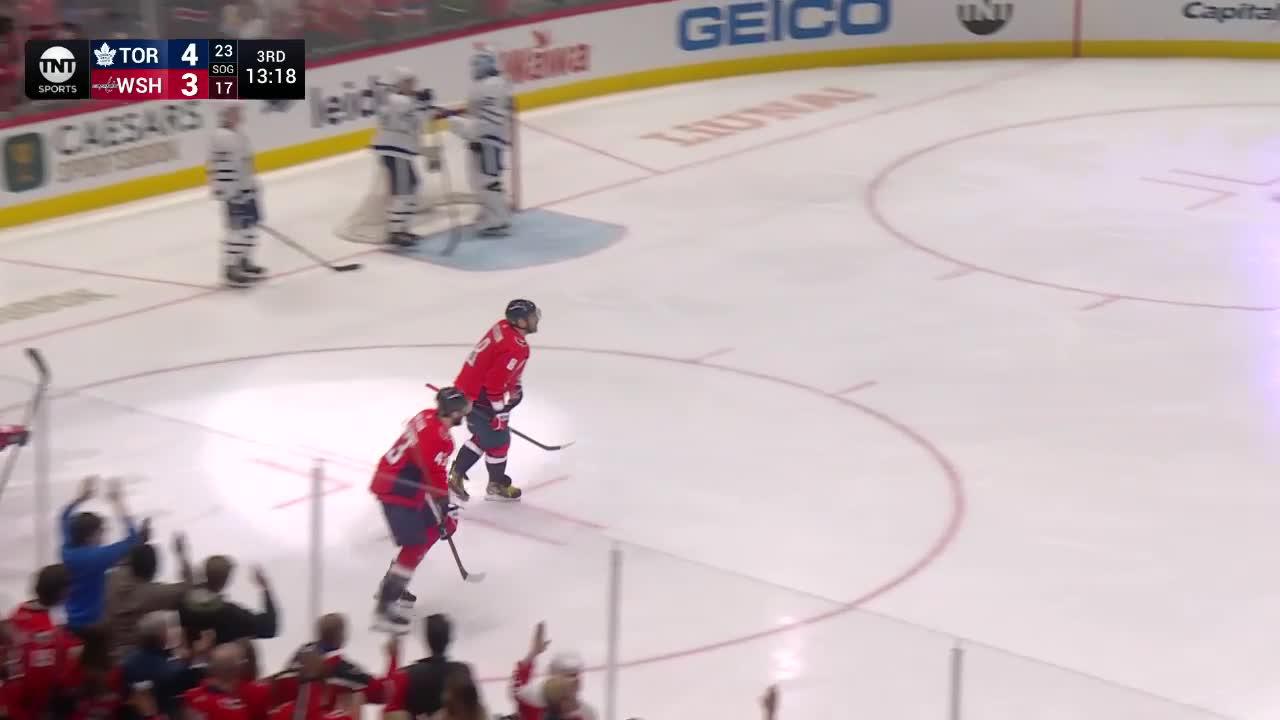 Ovi Scores 2nd of Night 🎱