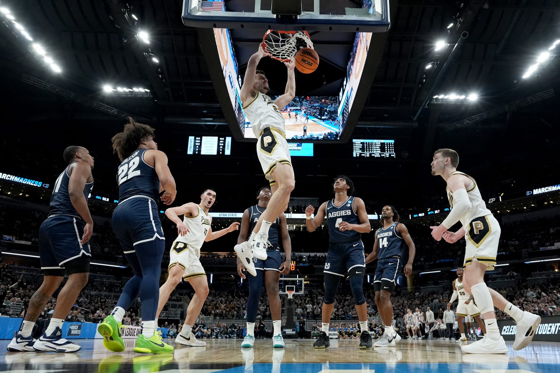 INDIANAPOLIS, INDIANA - MARCH 24: Camden Heide #23 of the Purdue Boilermakers dunks the ball in the first half against the Utah State Aggies in the second round of the NCAA Men's Basketball Tournament at Gainbridge Fieldhouse on March 24, 2024 in Indianapolis, Indiana. (Photo by Dylan Buell/Getty Images)