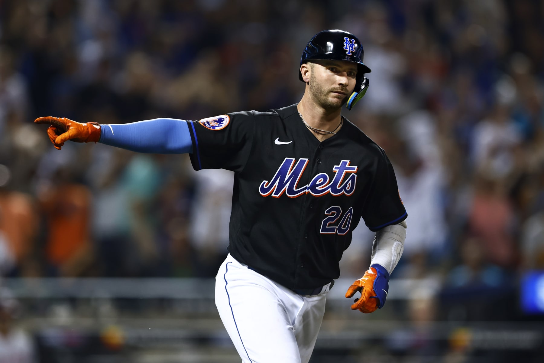 Teams are bound to call the Mets about Pete Alonso.