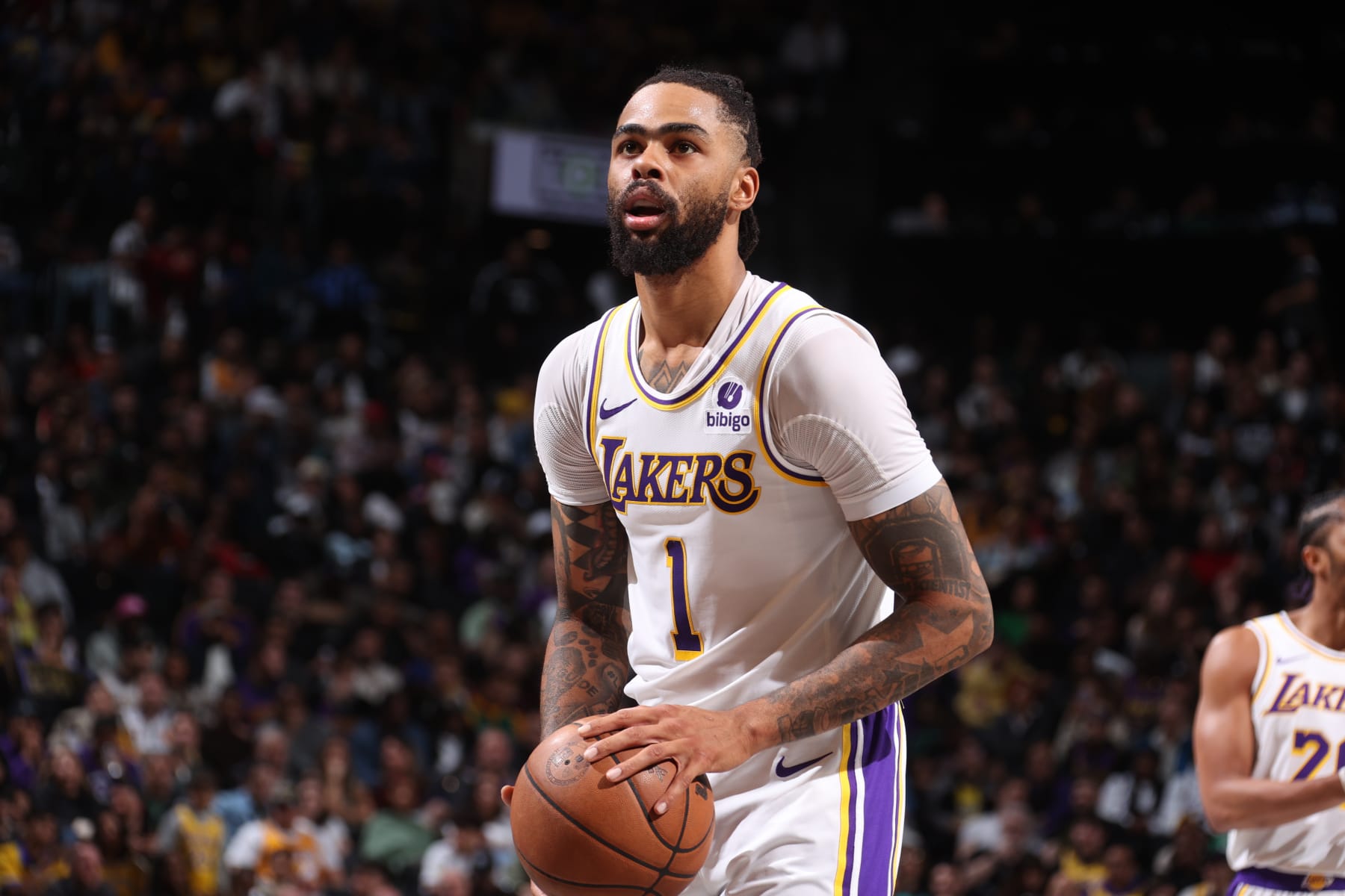 Lakers’ D’Angelo Russell Exercises .7M Contract Option Ahead of NBA Free Agency