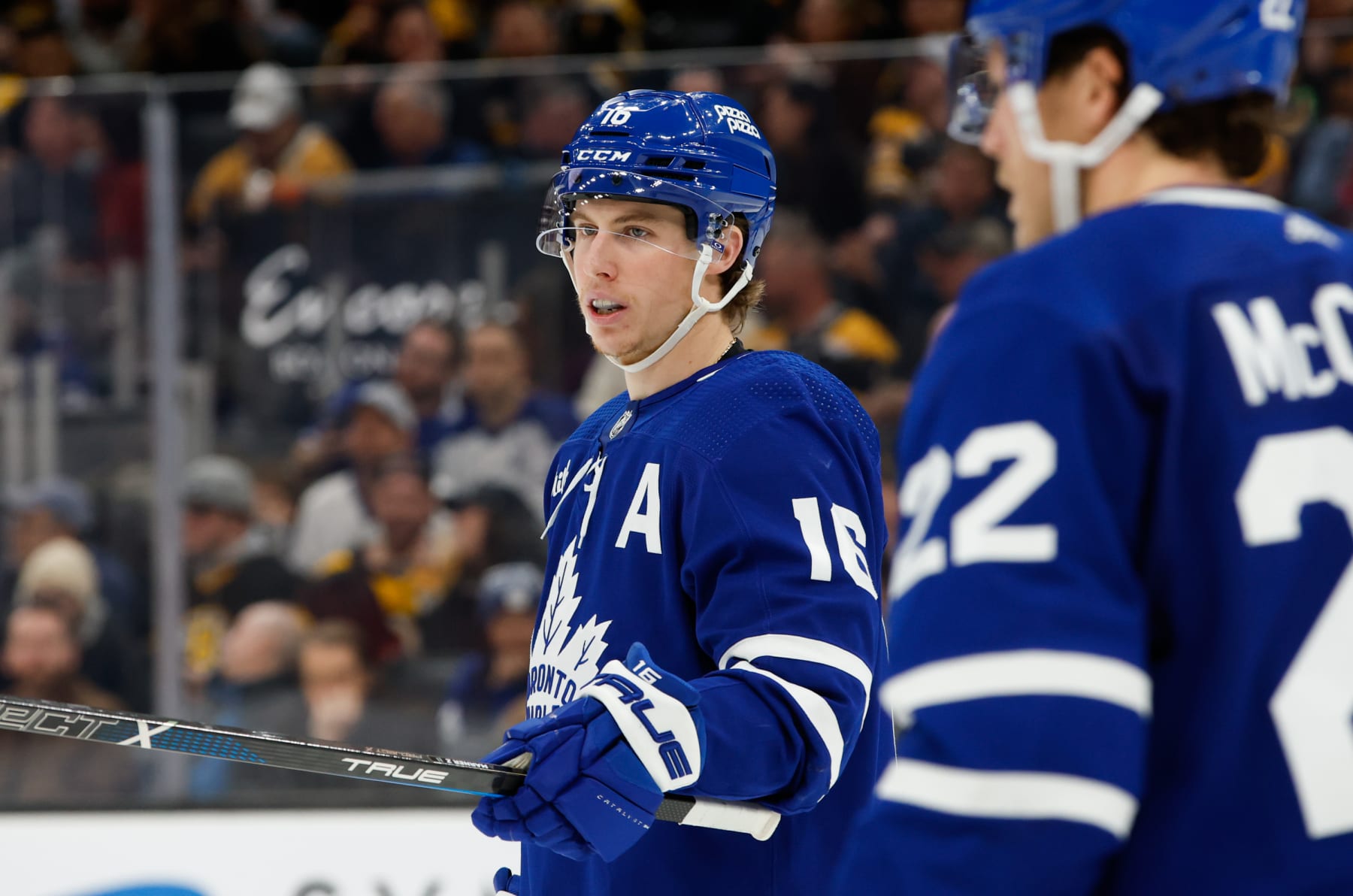 BOSTON, MASSACHUSETTS - MARCH 7: Mitchell Marner #16 of the Toronto Maple Leafs skates against the Boston Bruins during the third period at the TD Garden on March 7, 2024 in Boston, Massachusetts. The Bruins won 4-1. (Photo by Richard T Gagnon/Getty Images)