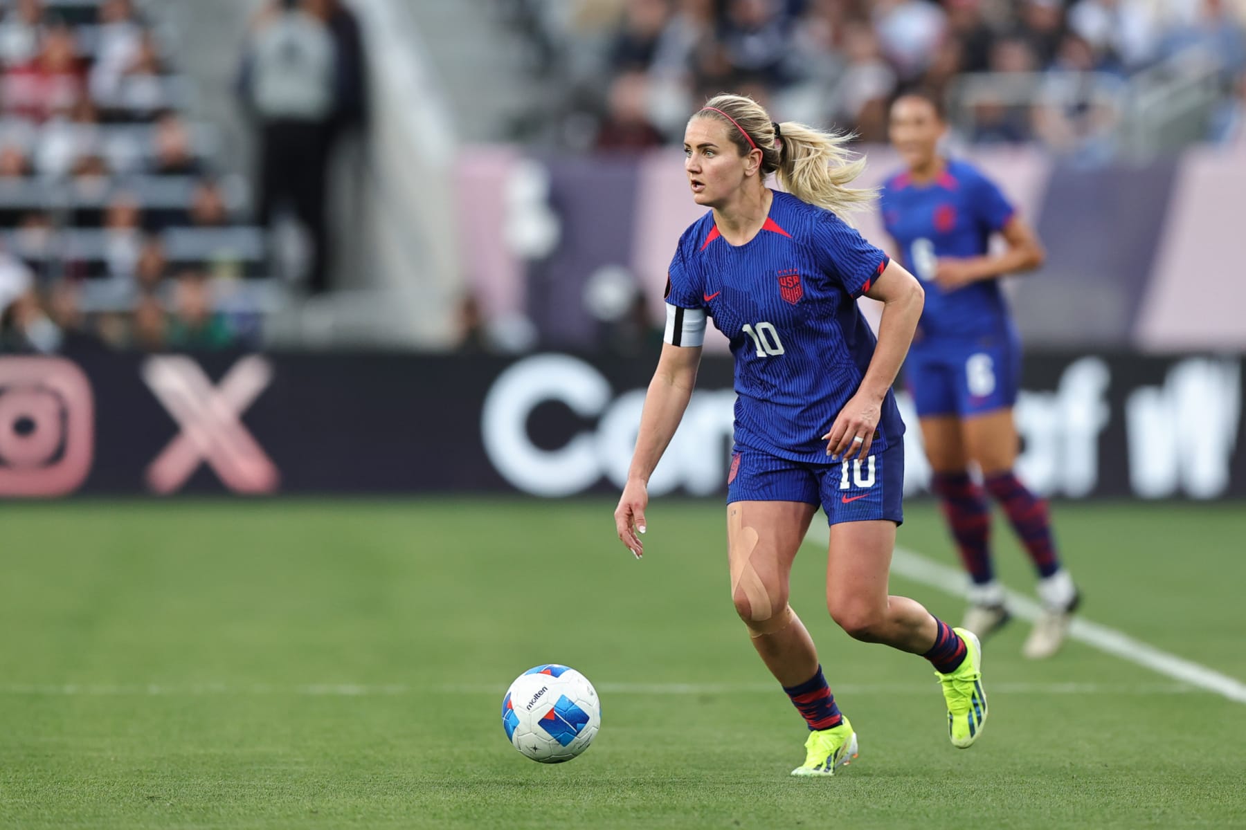 SAN DIEGO, CALIFORNIA - MARCH 10: Lindsey Horan #10 of United States drives the ball during the CONCACAF W Gold Cup Final match between United States and Brazil at Snapdragon Stadium on March 10, 2024 in San Diego, California. (Photo by Omar Vega/Getty Images)