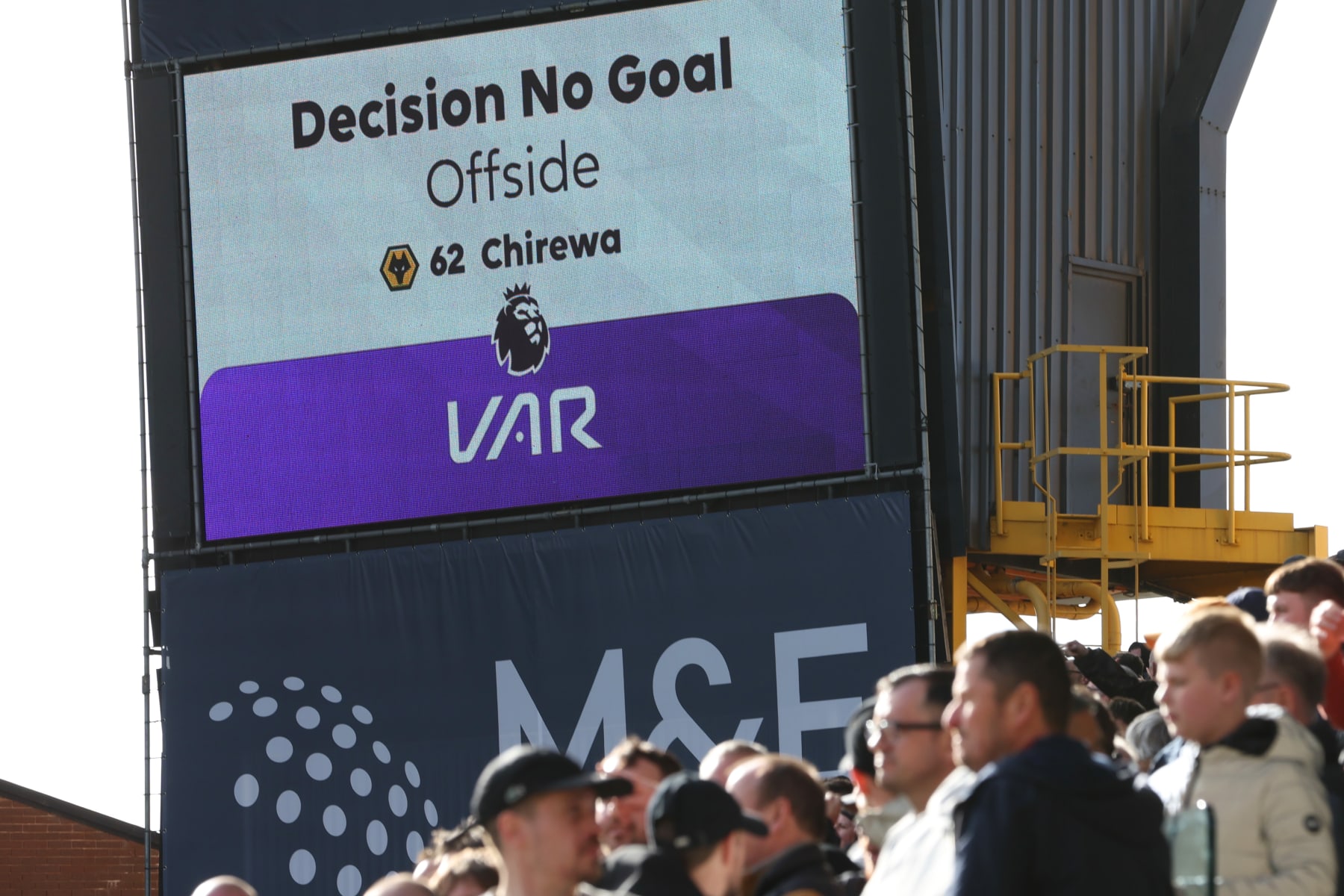 Premier League Teams Vote to Introduce Semi-Automated Offside Technology for 2024-25 Season