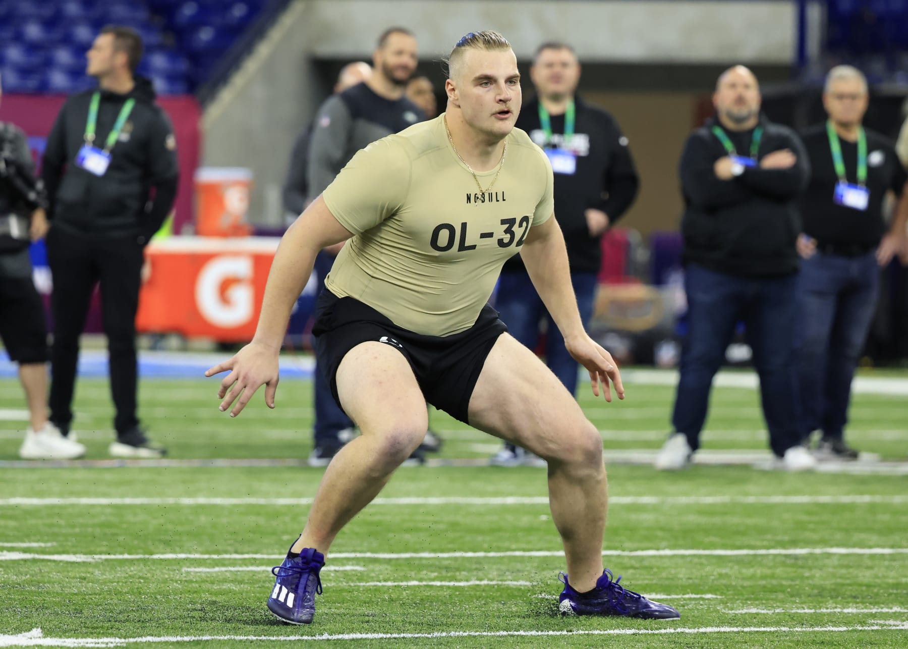 INDIANAPOLIS, INDIANA - MARCH 03: C J Hanson #OL32 of the Holy Cross participates in a drill during the NFL Combine at Lucas Oil Stadium on March 03, 2024 in Indianapolis, Indiana. (Photo by Justin Casterline/Getty Images)