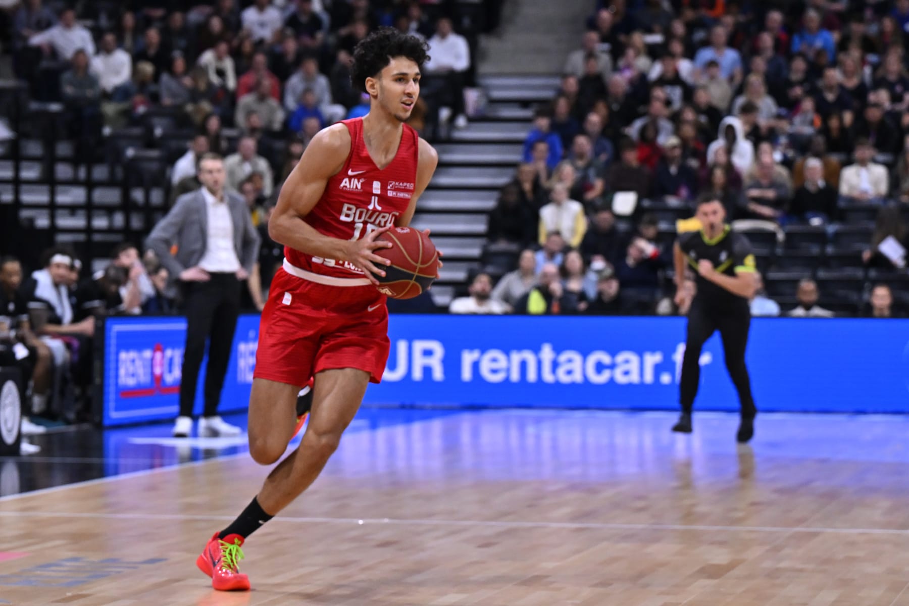 PARIS, FRANCE - APRIL 28: Zaccharie Risacher of Bourg en Bresse Basket runs with the ball during the Betclic Elite match between Paris and Bourg en Bresse Basket at Adidas Arena on April 28, 2024 in Paris, France. (Photo by Aurelien Meunier/Getty Images)