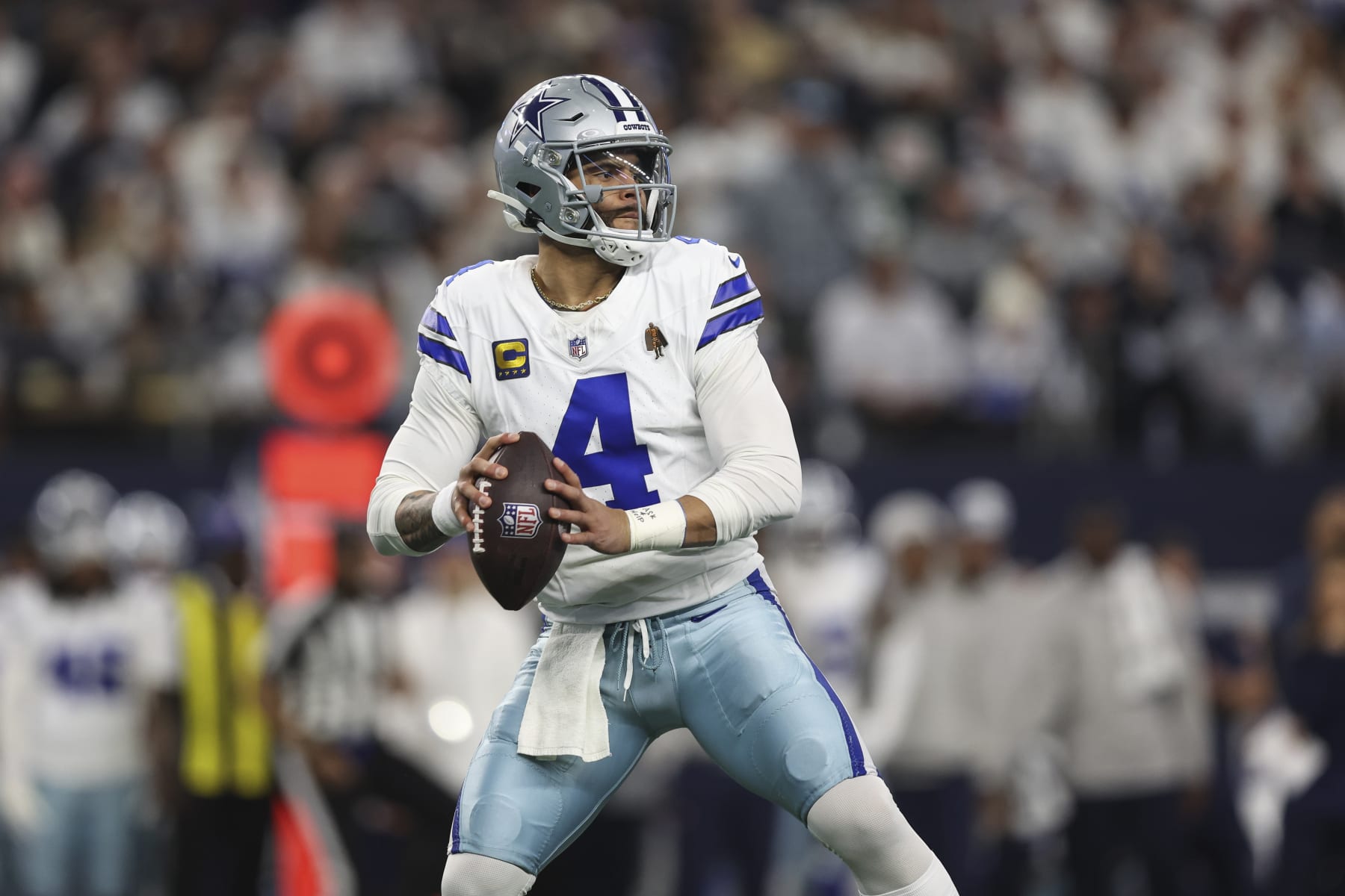 Cowboys' Dak Prescott Hypes Mavs, Stars Success 'Put More Fking