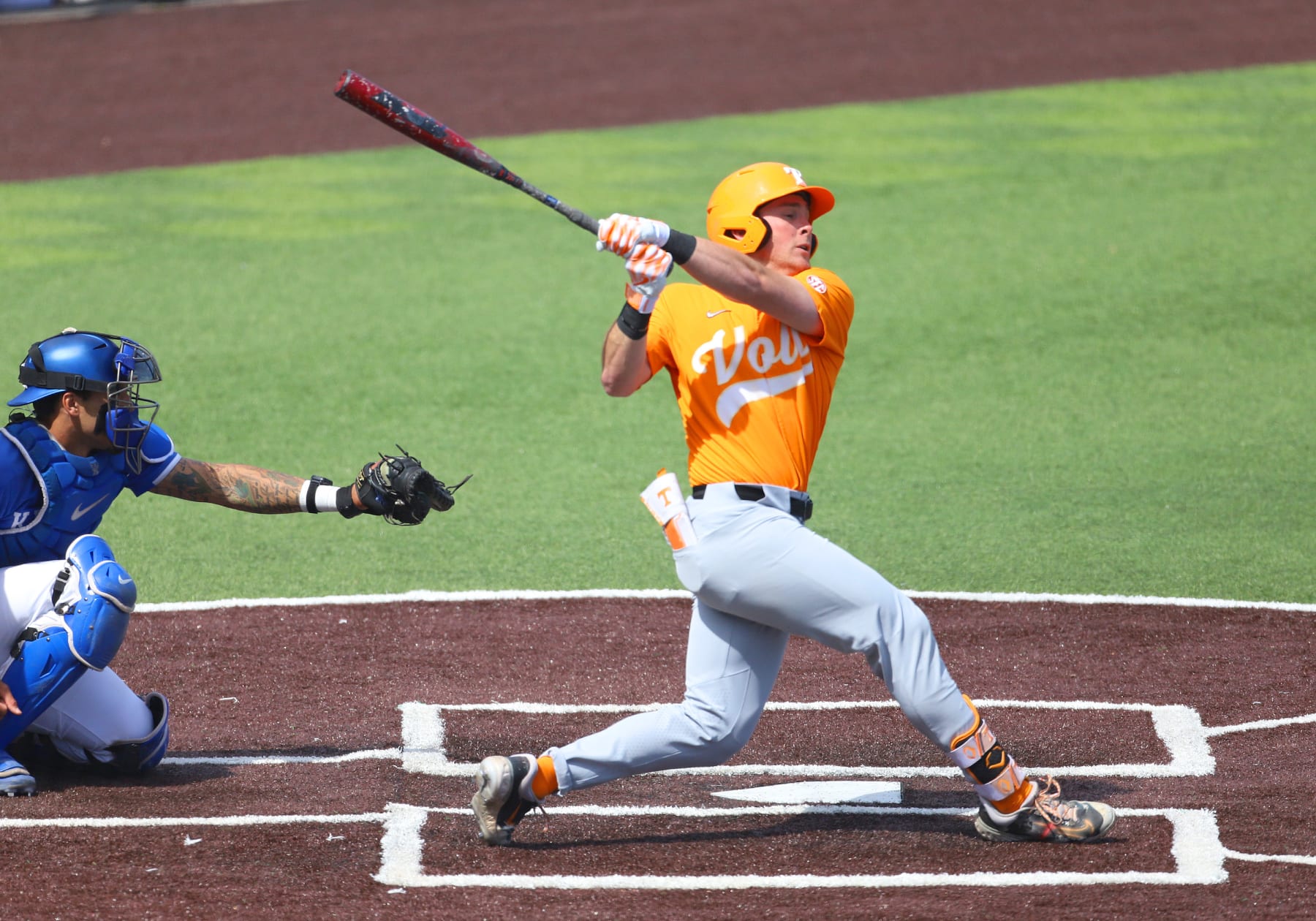 LEXINGTON, KY - APRIL 20: Tennessee outfielder Dylan Dreiling (8) connects for a home run in a game between the Tennessee Volunteers and the Kentucky Wildcats on April 20, 2024, at Kentucky Proud Park in Lexington, KY. (Photo by Jeff Moreland/Icon Sportswire via Getty Images)