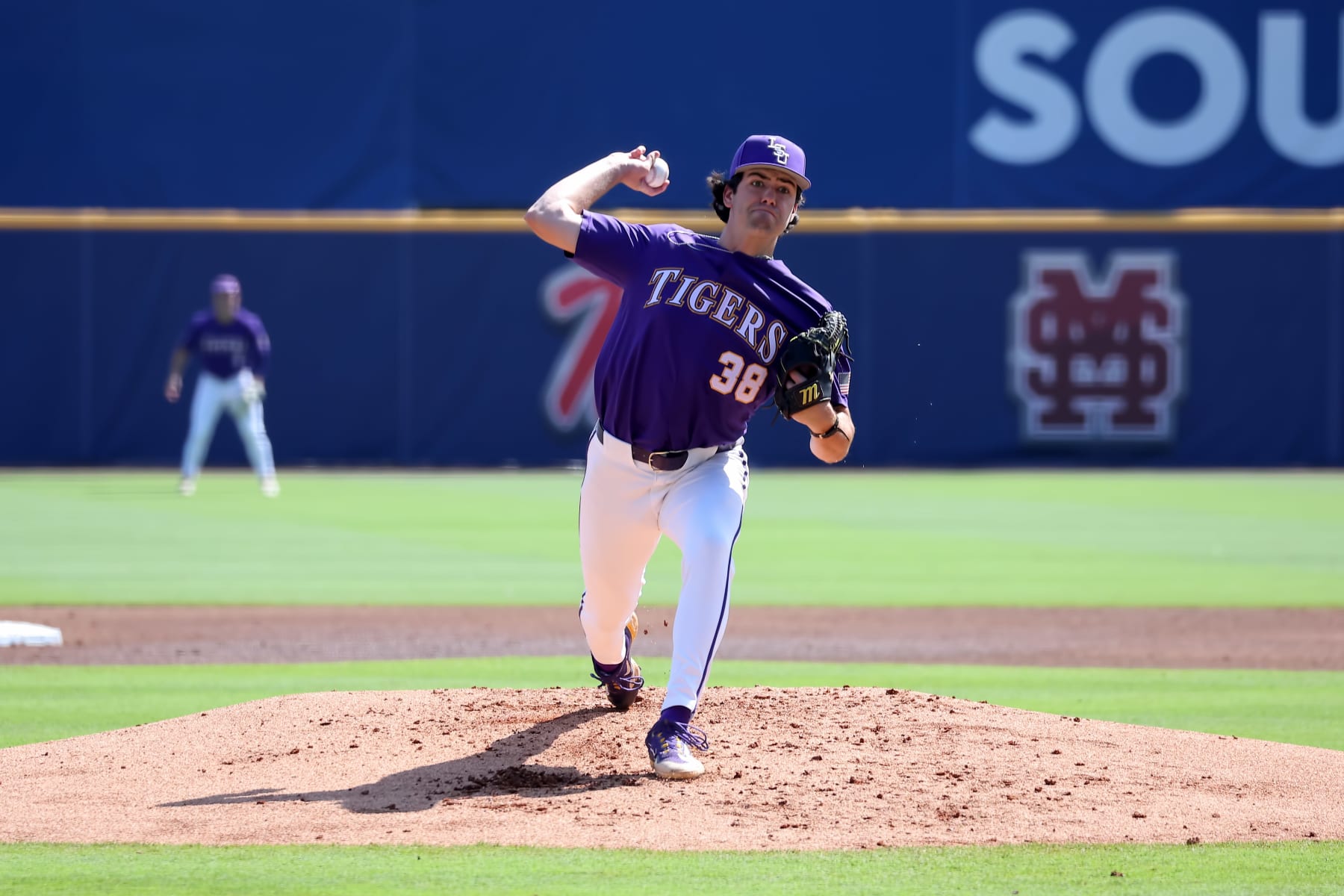 HOOVER, AL - MAY 22: LSU Tigers pitcher Luke Holman (38) during the 2024 SEC Baseball Tournament game between the Kentucky Wildcats and the LSU Tigers on May 22, 2024 at the Hoover Metropolitan Stadium in Hoover, Alabama. (Photo by Michael Wade/Icon Sportswire via Getty Images)