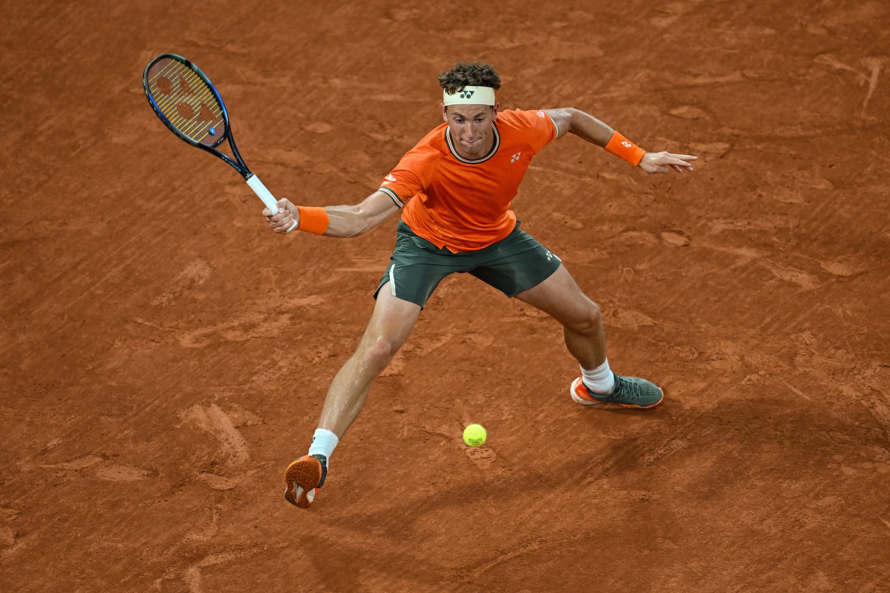 PARIS, FRANCE - MAY 28: Casper Ruud of Norway in action against Felipe Meligeni Alves of Brazil in the Men's Singles first round match on Day Three of the 2024 French Open at Roland Garros on May 28, 2024 in Paris, France. (Photo by Daniel Kopatsch/Getty Images)